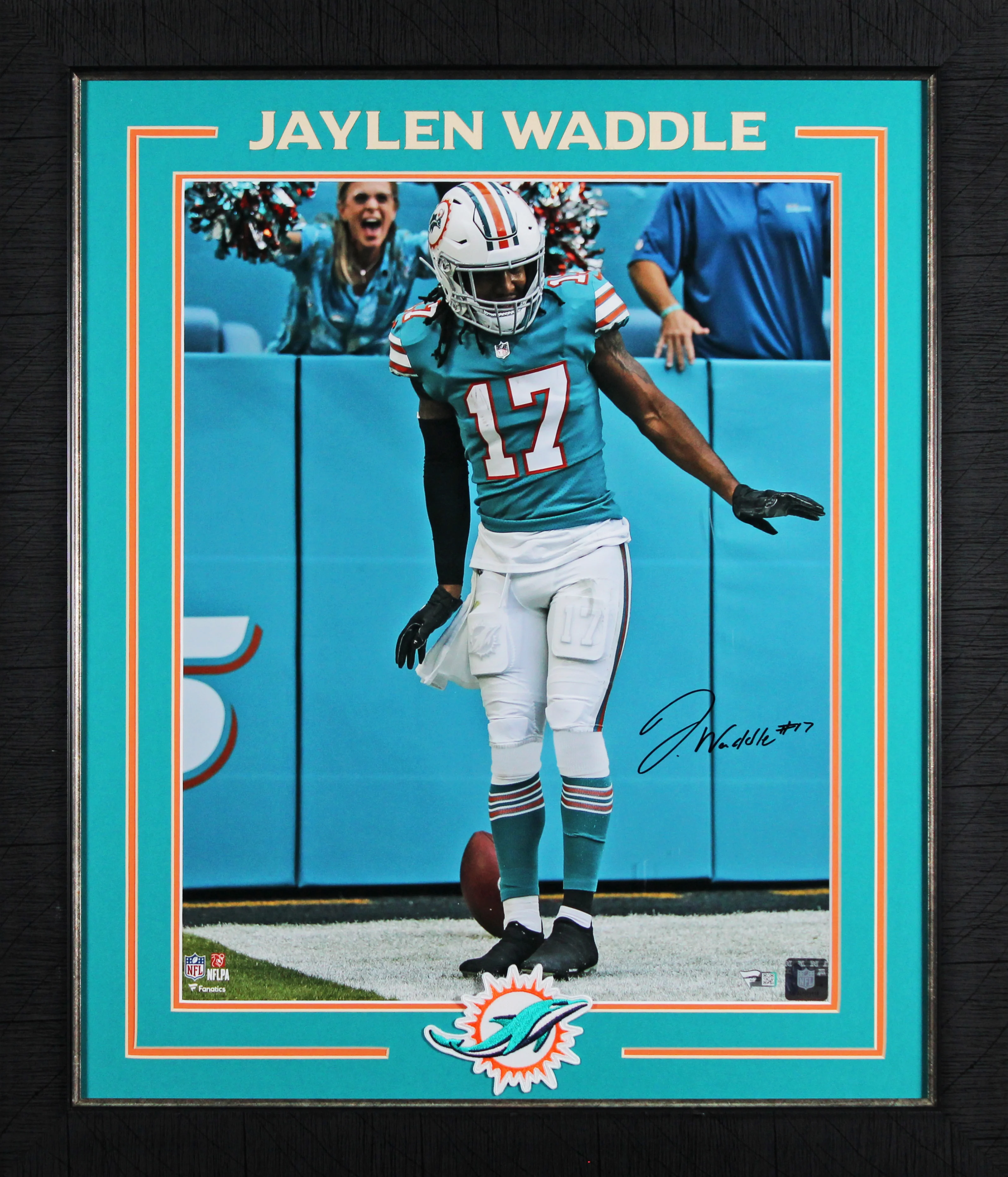Dolphins Jaylen Waddle Authentic Signed 16x20 Vertical Framed Photo Fanatics - Image 2