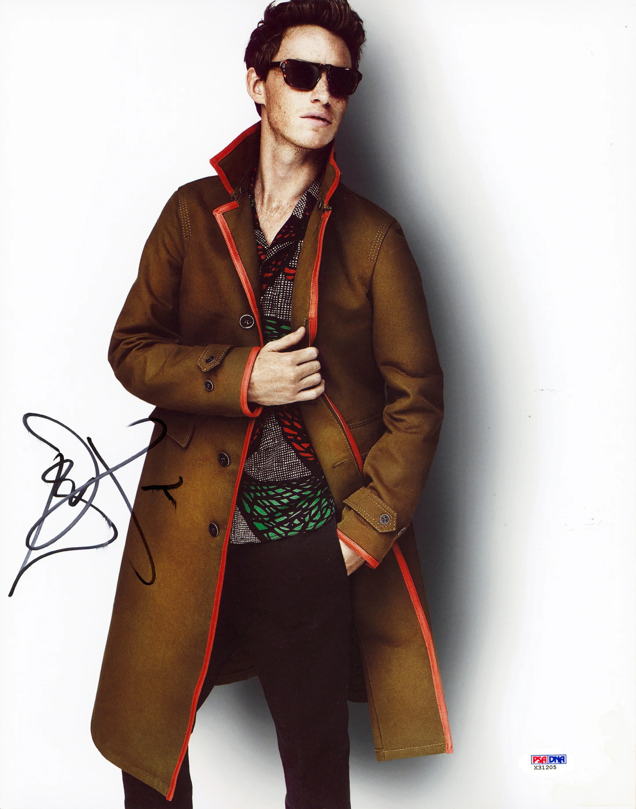 Eddie Redmayne Fantastic Beasts Authentic Signed 11x14 Photo PSA/DNA #X31205 - Image 2
