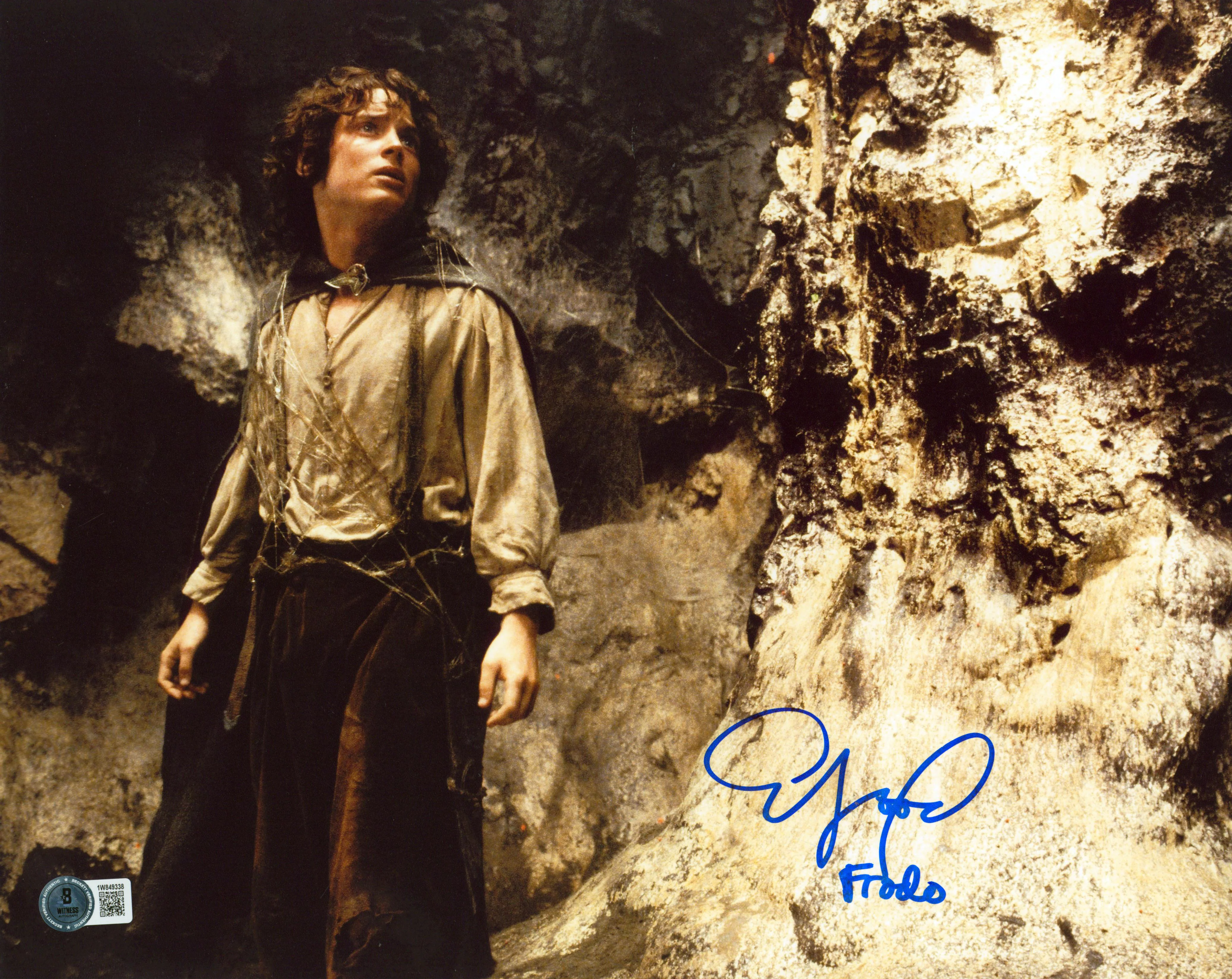 Elijah Wood Lord of the Rings "Frodo" Signed 11x14 Cave Photo BAS Witnessed - Image 2