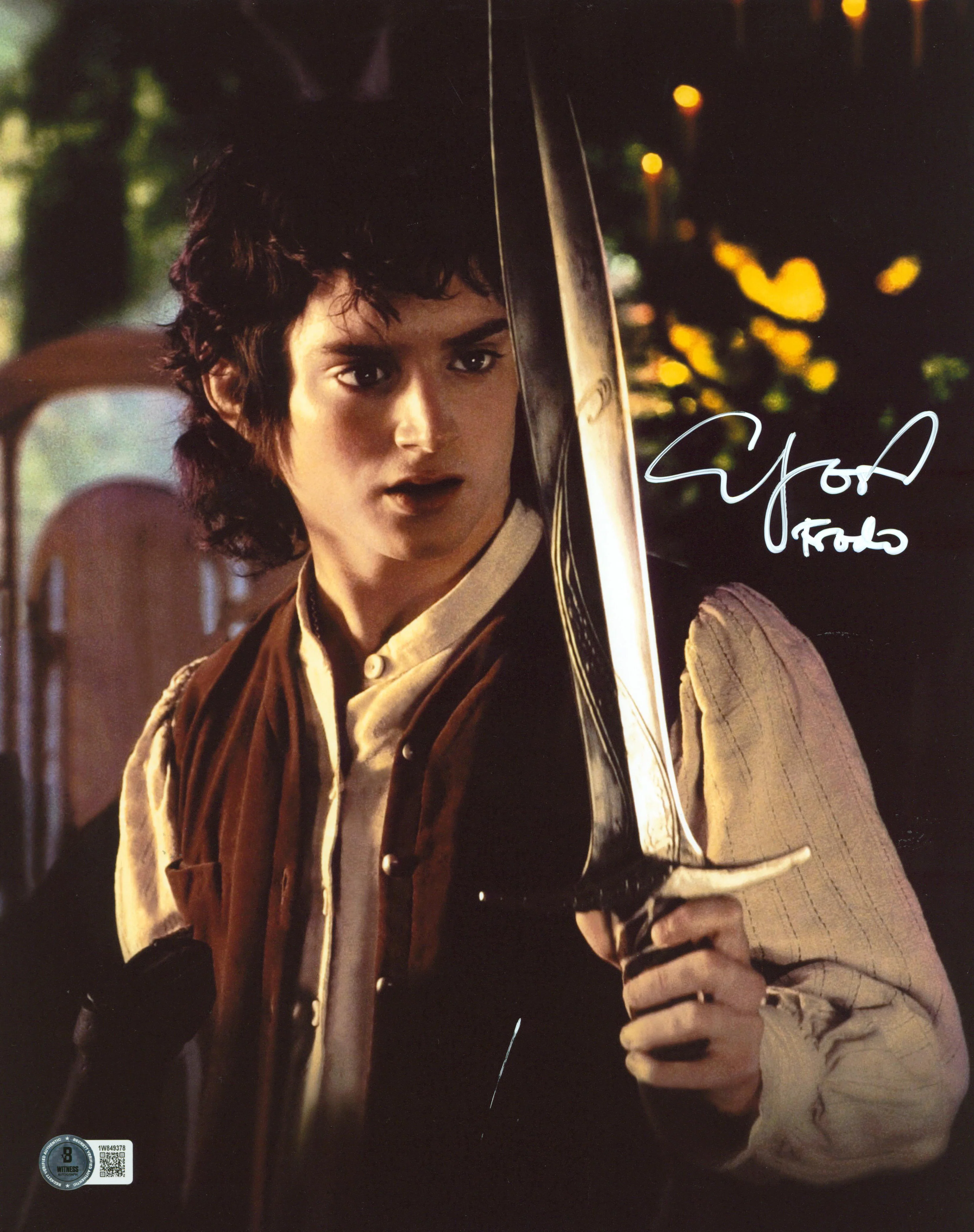 Elijah Wood Lord of the Rings "Frodo" Signed 11x14 Sword Photo BAS Witnessed - Image 2