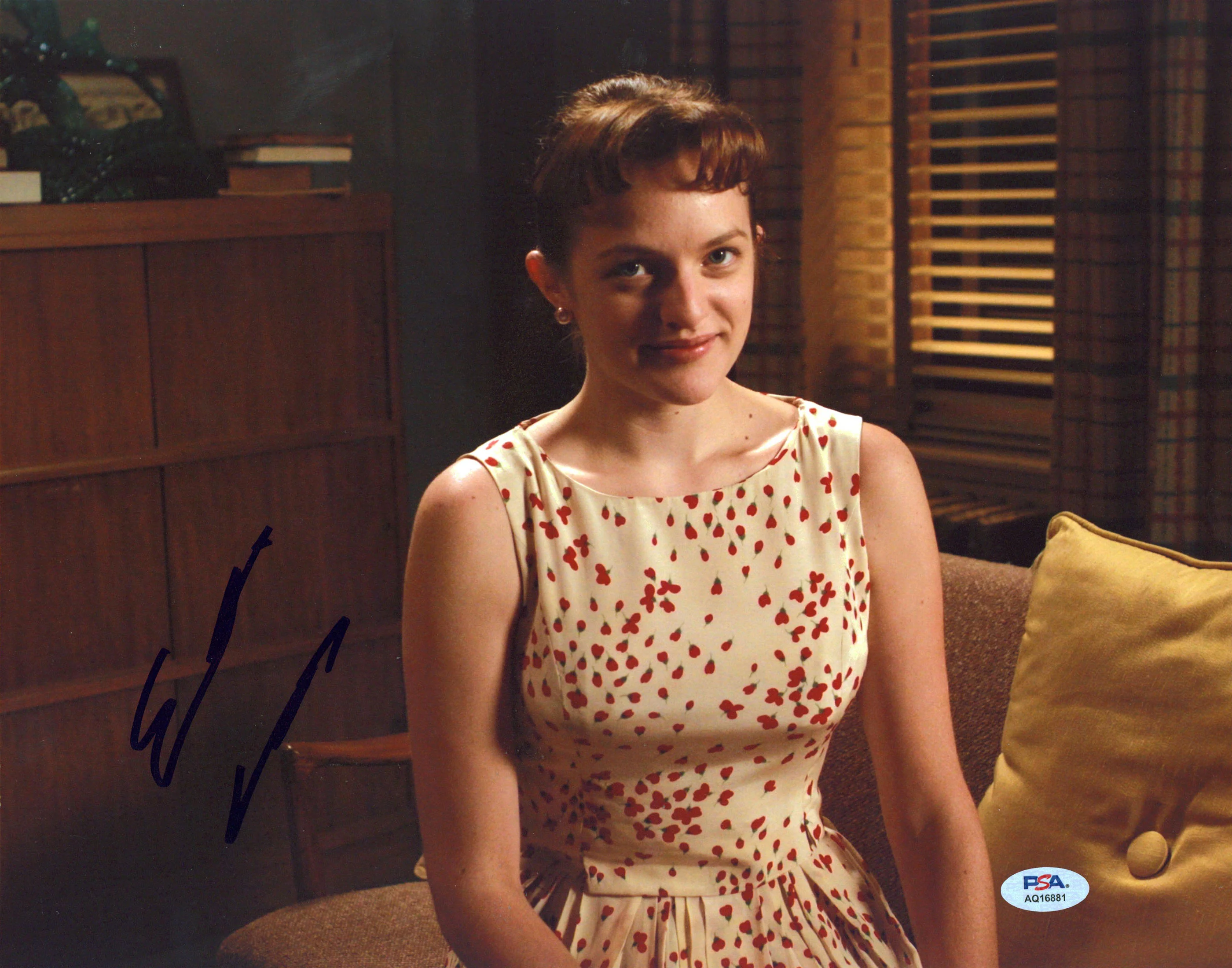 Elisabeth Moss Mad Men Authentic Signed 11x14 Horizontal Photo PSA/DNA #AQ16881 - Image 2