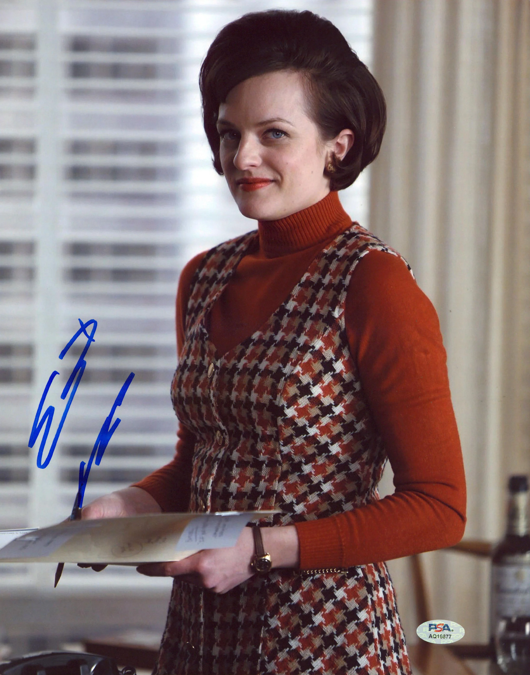 Elisabeth Moss Mad Men Authentic Signed 11x14 Vertical Photo PSA/DNA #AQ16877 - Image 2