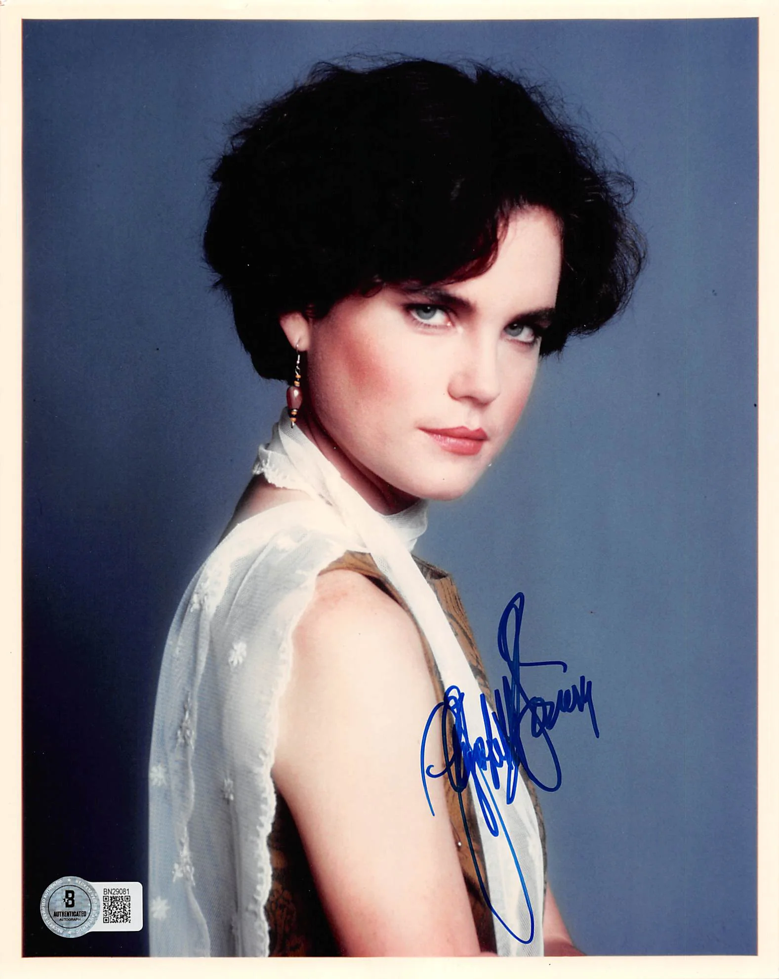 Elizabeth McGovern The Handmaid's Tale Authentic Signed 8x10 Photo BAS #BN29081 - Image 2