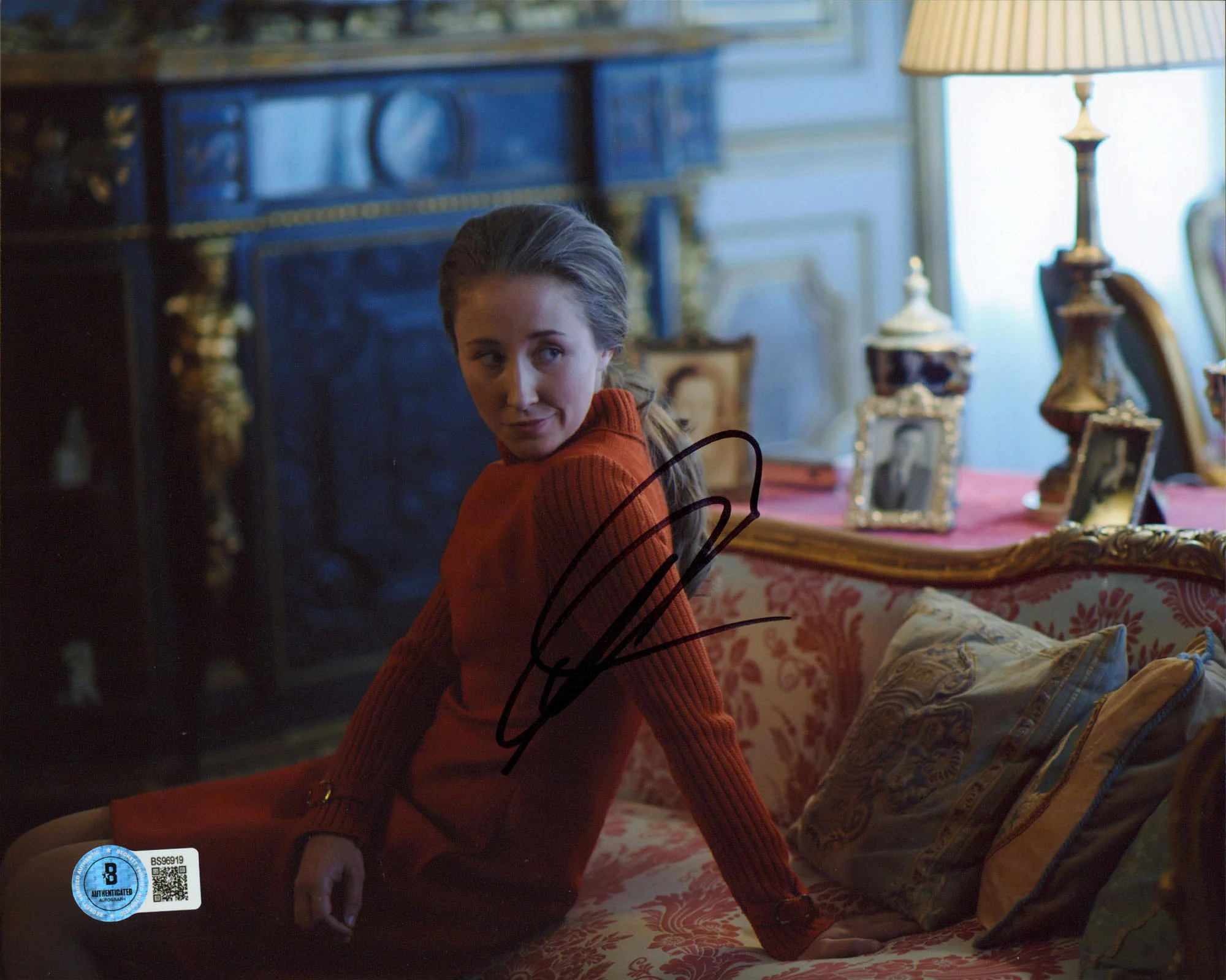 Erin Doherty Becoming the Princess Royal Authentic Signed 8x10 Photo BAS BS96919 - Image 2