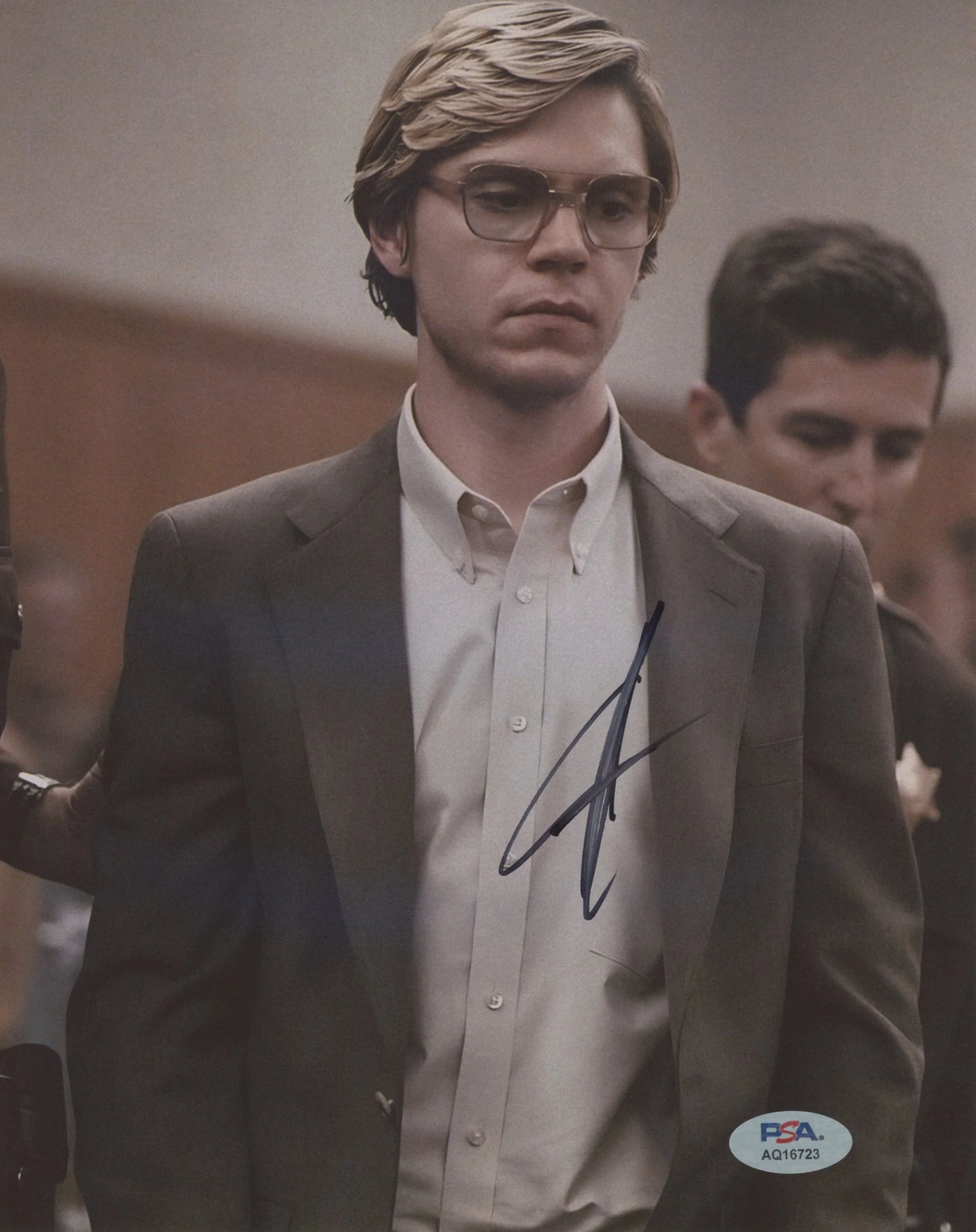 Evan Peters Dahmer Monster Authentic Signed 8x10 Photo PSA/DNA #AQ16723