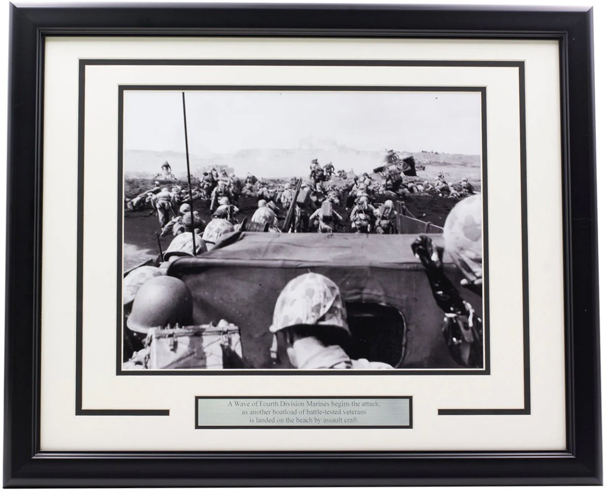 Fourth Wave Divison Marines Begin Attack On Beach Framed 11x14 WWII Photo - Image 5