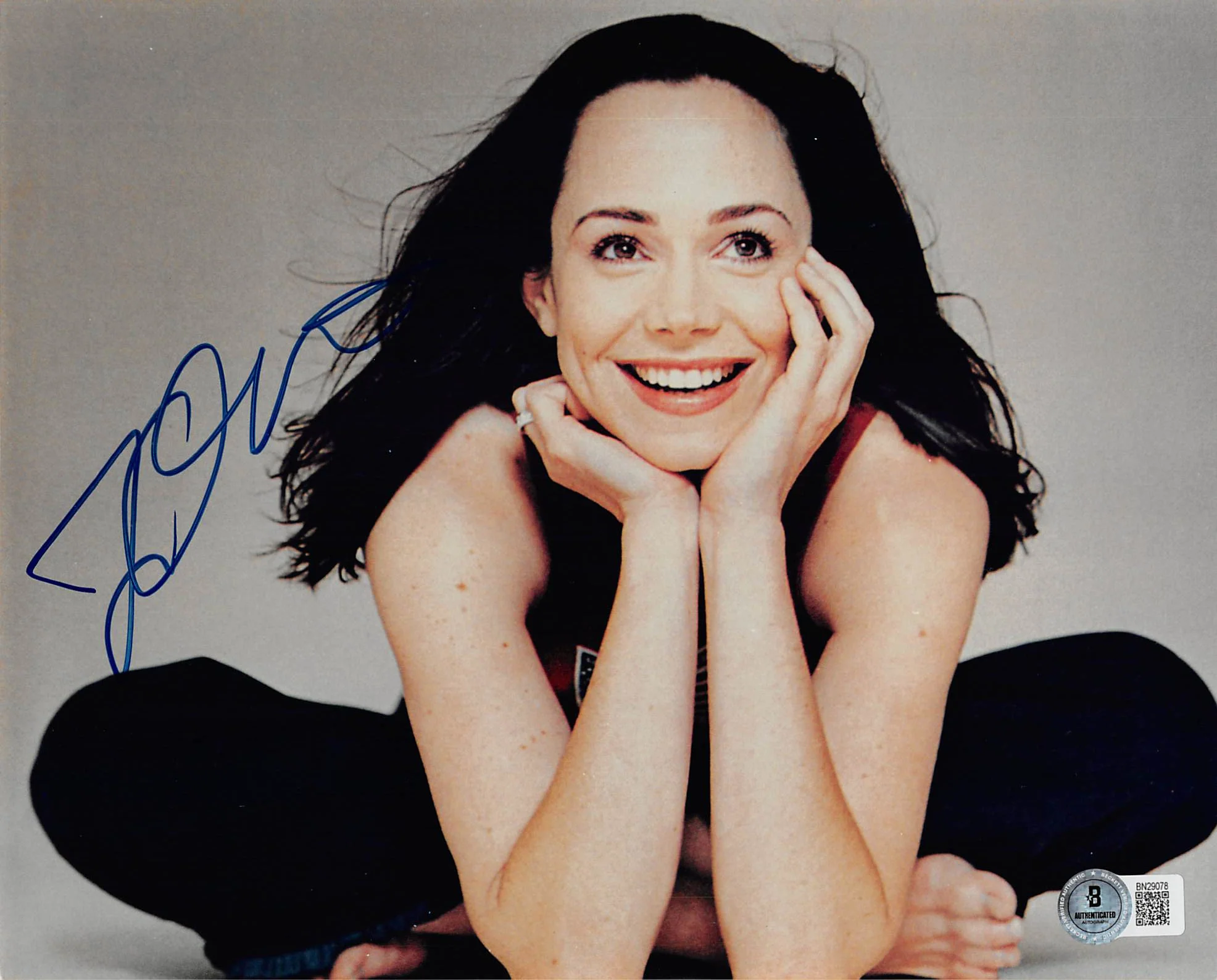 Frances O'Connor The Conjuring 2 Authentic Signed 8x10 Photo BAS #BN29078 - Image 2