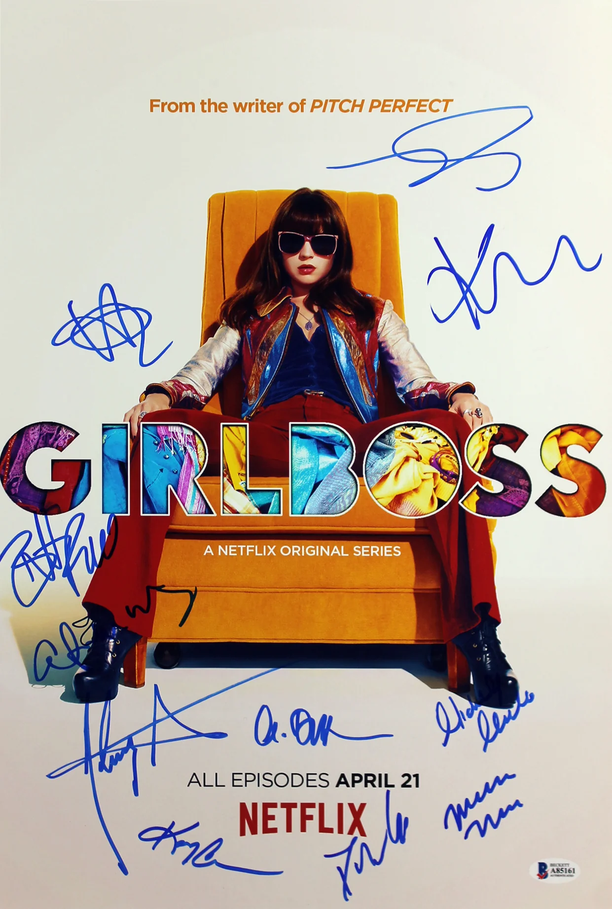 Girlboss (Britt Robertson, Johnny Simmons +9) Signed 12x18 Photo BAS #A85161 - Image 2