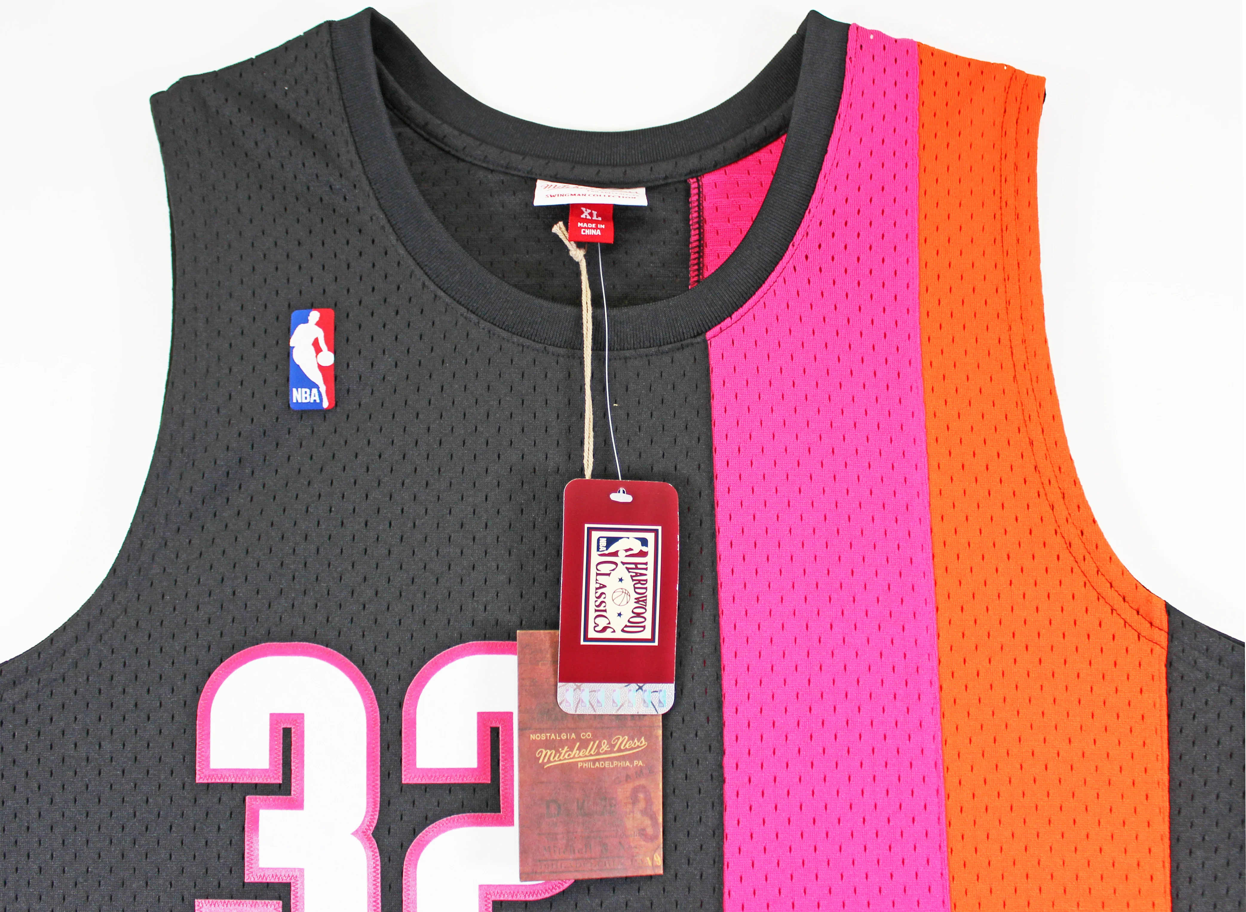 Heat Shaquille O'Neal Signed 05-06 Black Alt M&N HWC Nights Jersey BAS Witnessed - Image 5