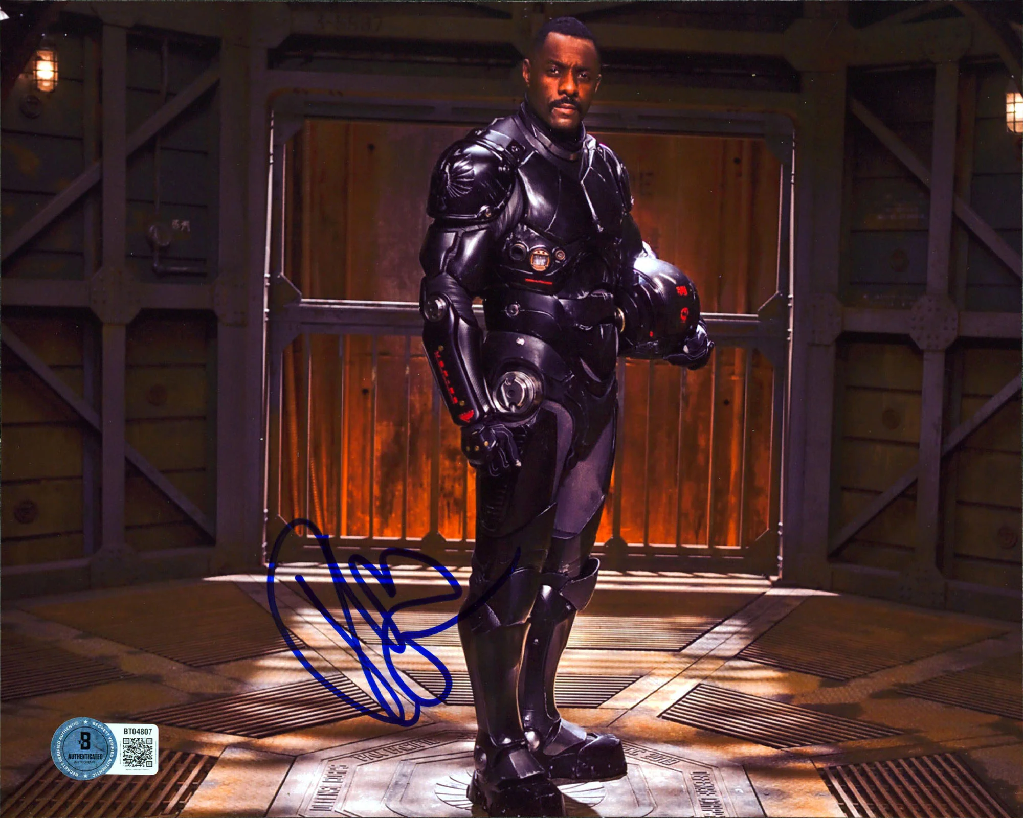 Idris Elba Pacific Rim Authentic Signed 8x10 Horizontal Photo BAS BT04807 - Image 2