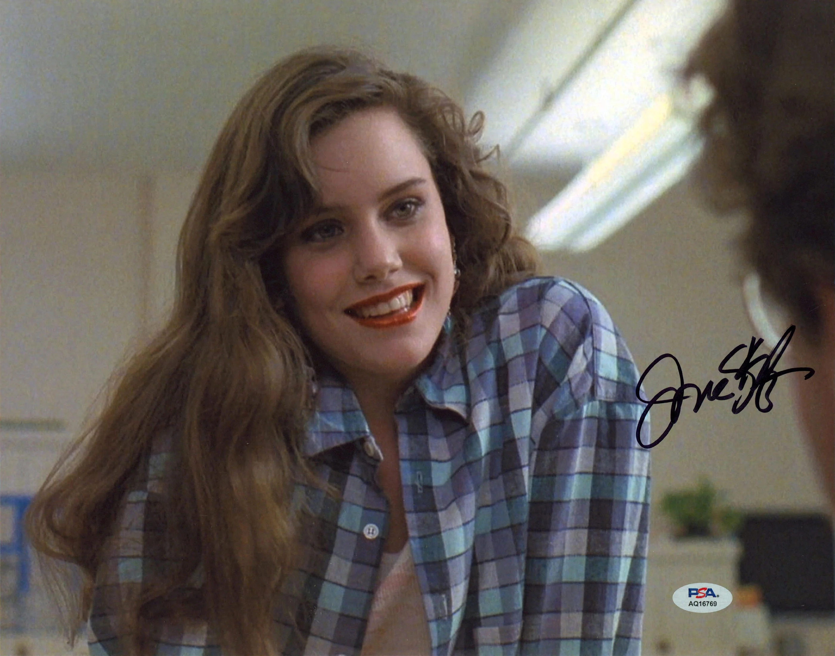Ione Skye River's Edge Authentic Signed 11x14 Horizontal Photo PSA/DNA #AQ16769 - Image 2