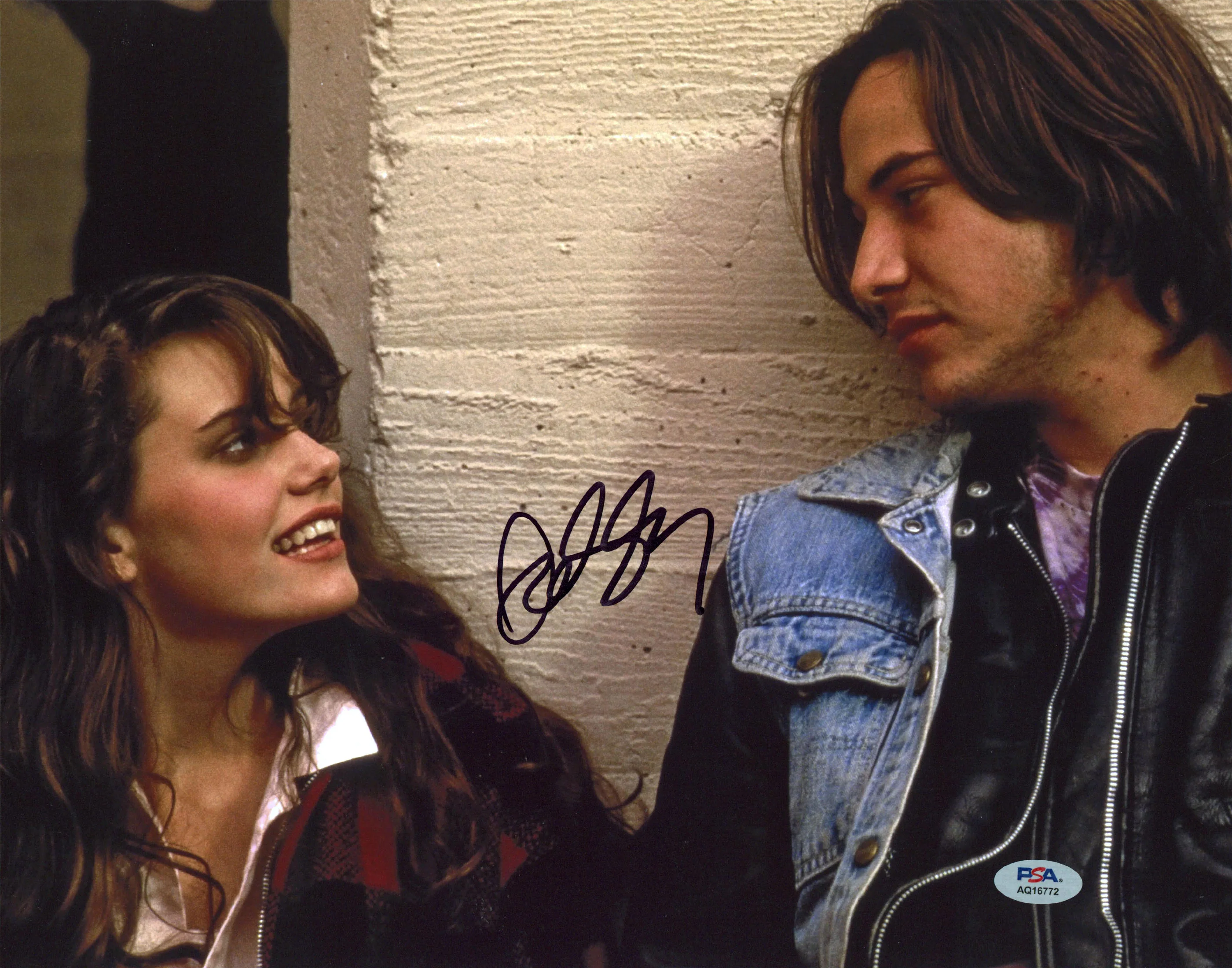 Ione Skye River's Edge Authentic Signed 11x14 Horizontal Photo PSA/DNA #AQ16772 - Image 2