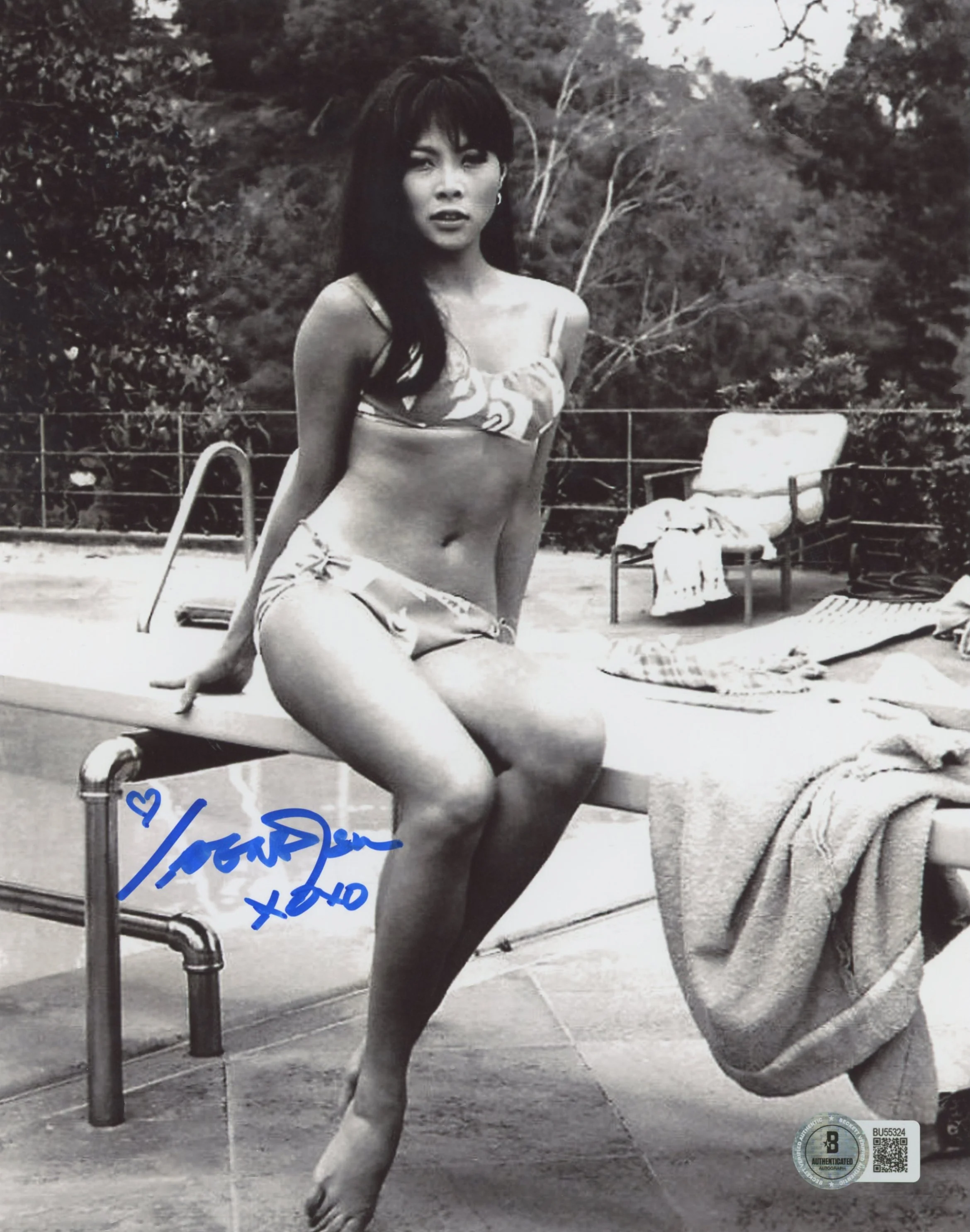 Irene Tsu Paradise, Hawaiian Style "XOXO" Authentic Signed 8x10 Photo BAS 4 - Image 2