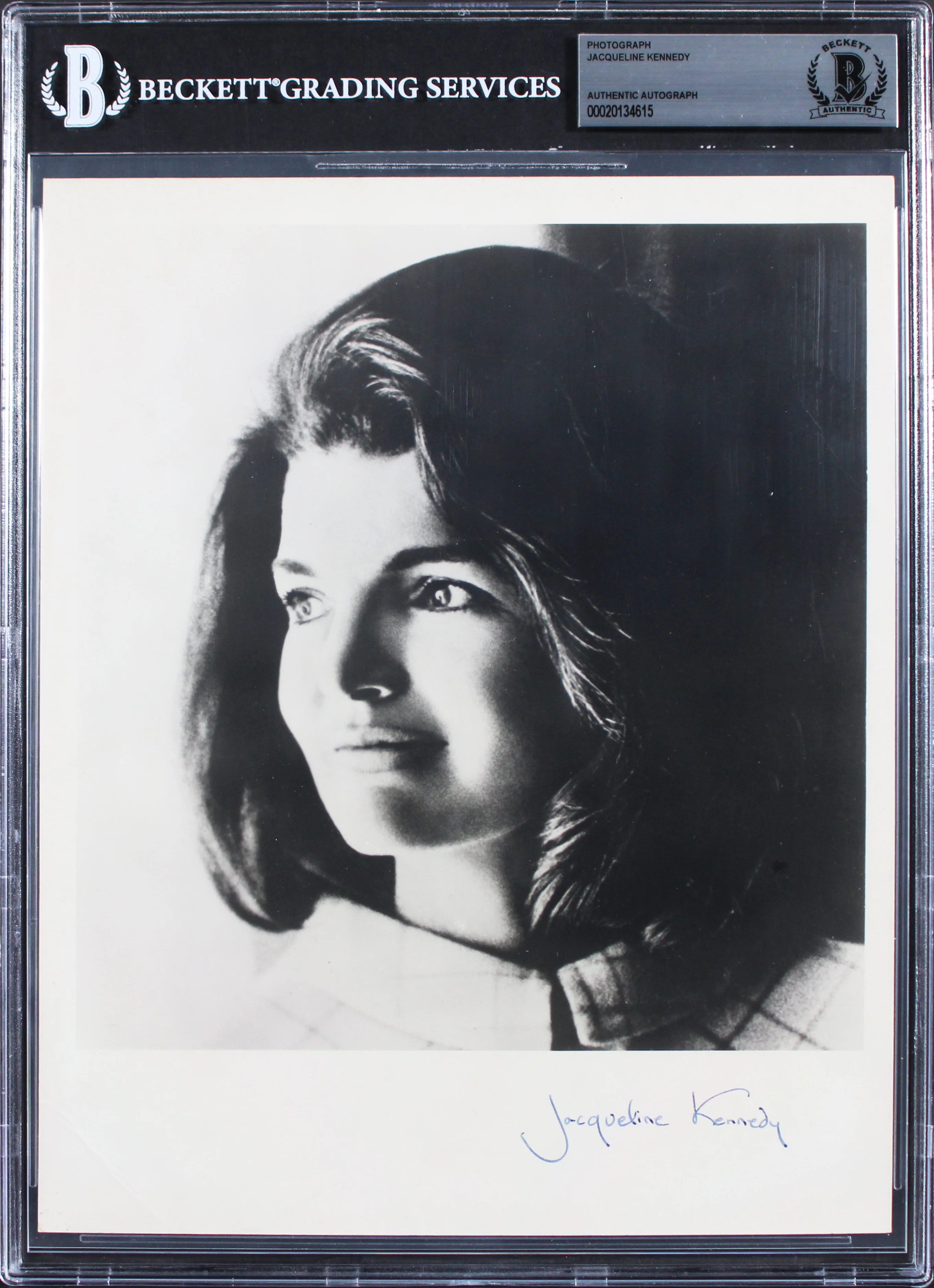 Jacqueline Kennedy Onassis Authentic Signed 8x10 Black & White Photo BAS Slabbed