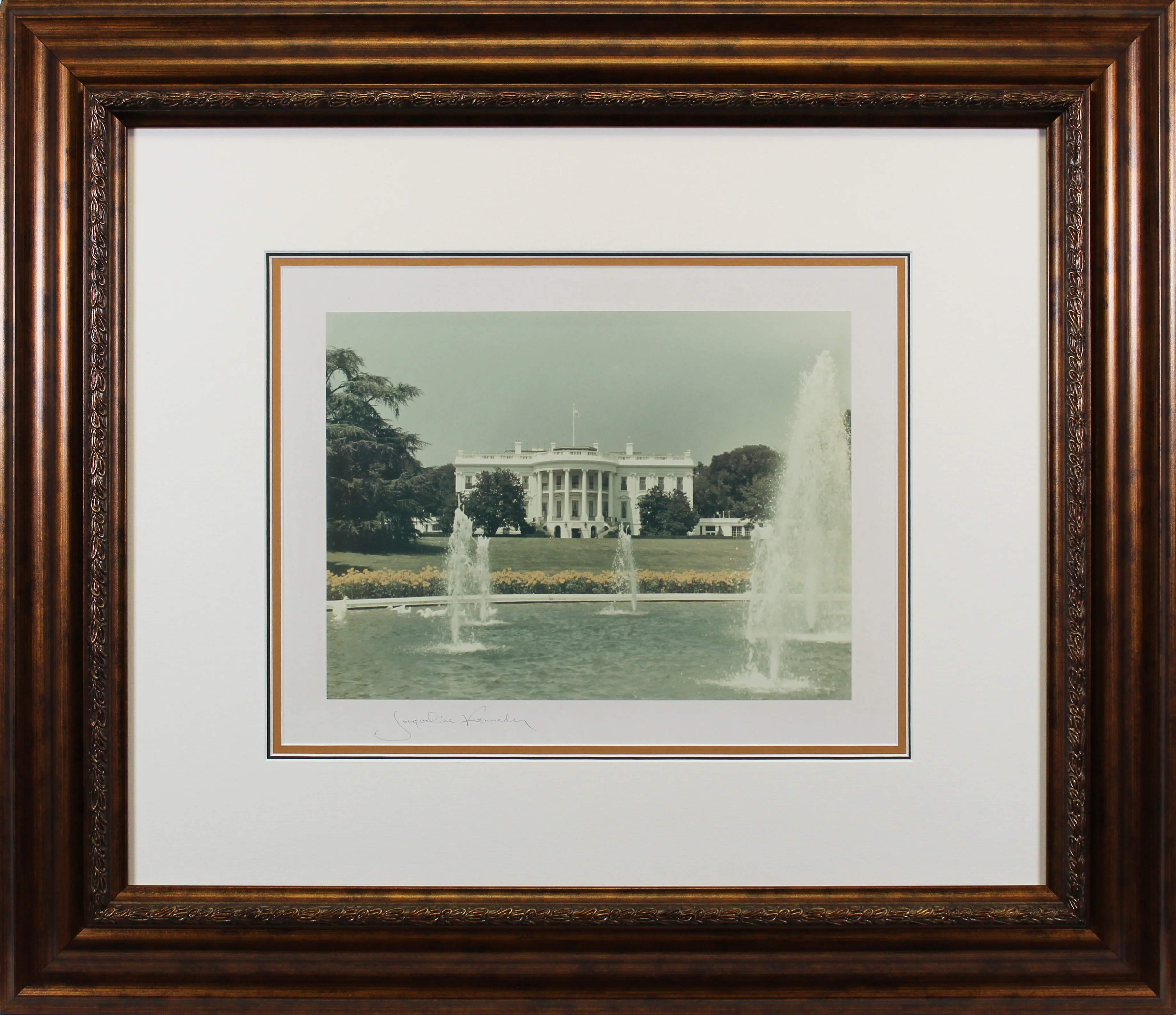 Jacqueline Kennedy Onassis Signed 9.75x13.25 White House Framed Photo BAS - Image 2