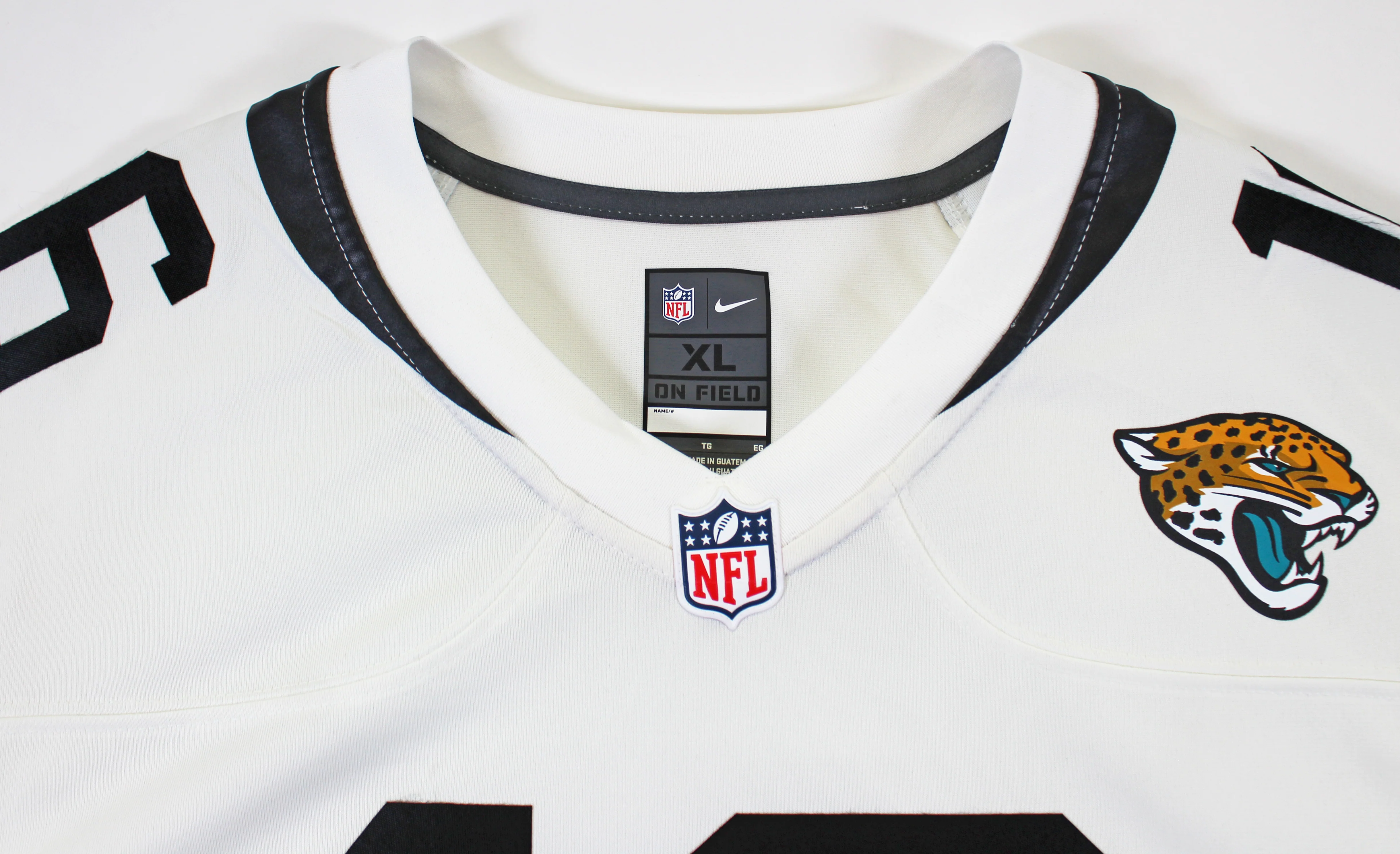 Jaguars Trevor Lawrence Authentic Signed White Nike Limited Jersey Fanatics - Image 6
