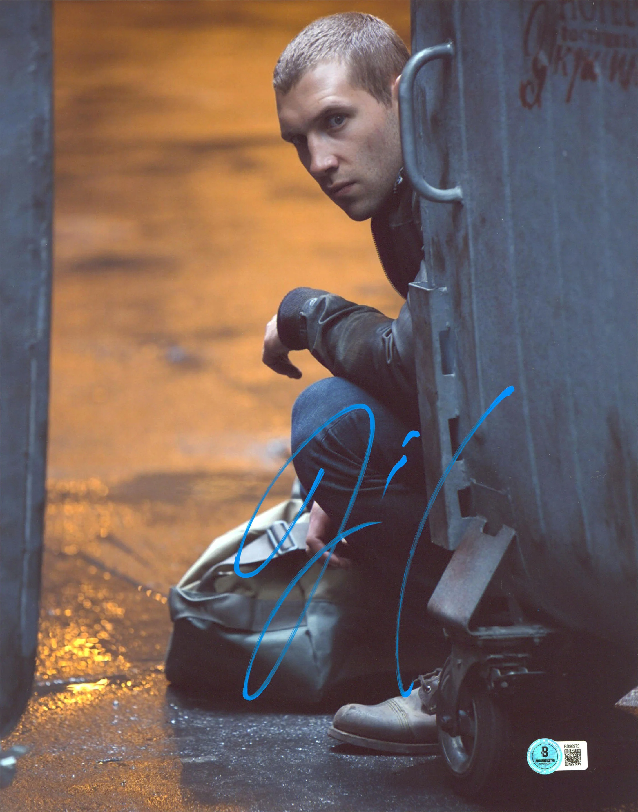 Jai Courtney Divergent Authentic Signed 11x14 Vertical Photo BAS #BS96973 - Image 2