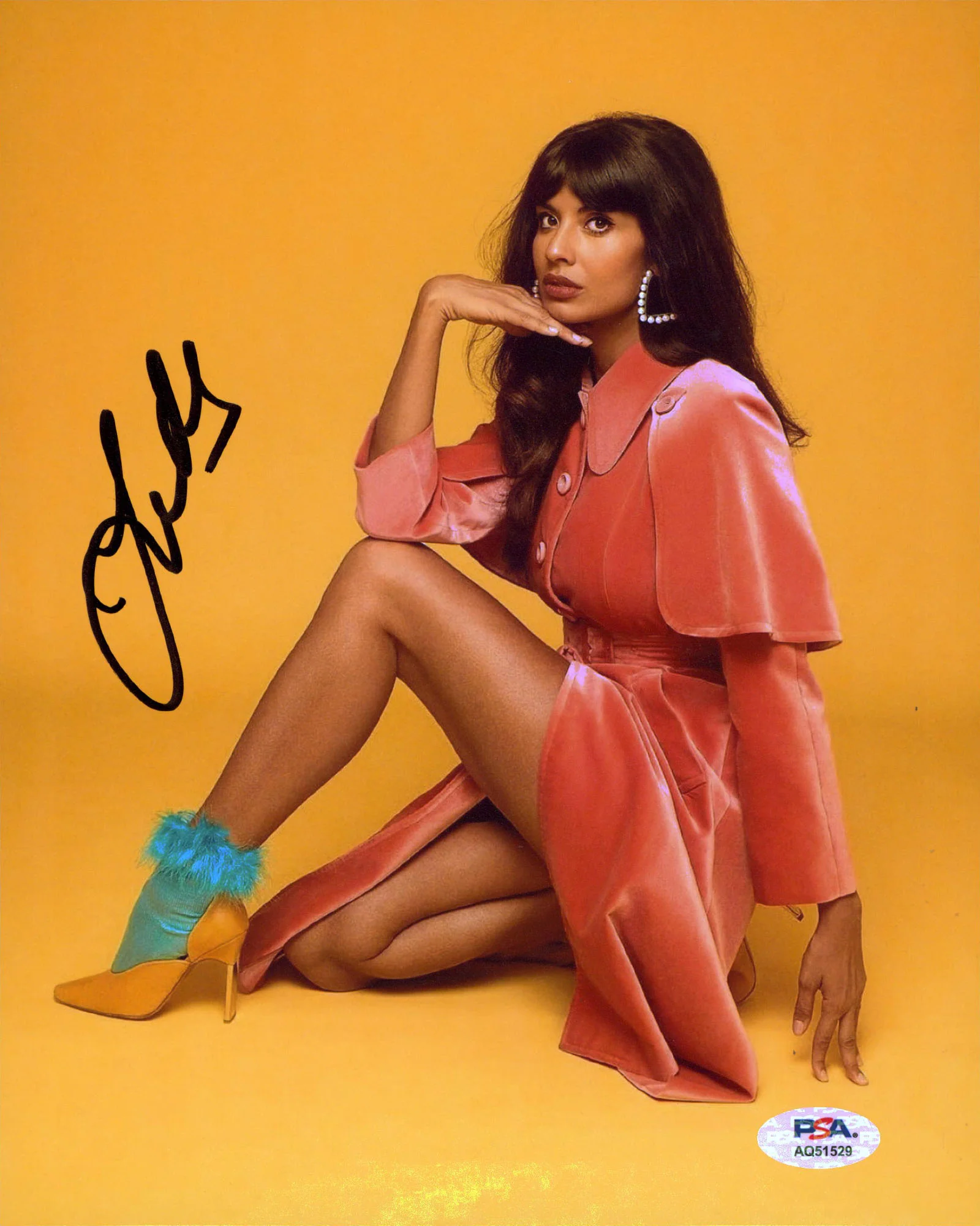 Jameela Jamil The Good Place Authentic Signed 8x10 Photo PSA/DNA #AQ51529