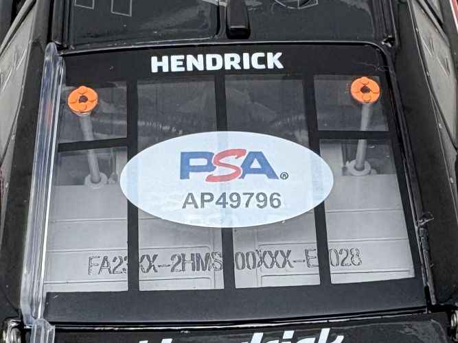 Jeff Gordon Signed 1:24 NASCAR 300 Cup Series Wins Die-Cast Car PSA/DNA - Image 3