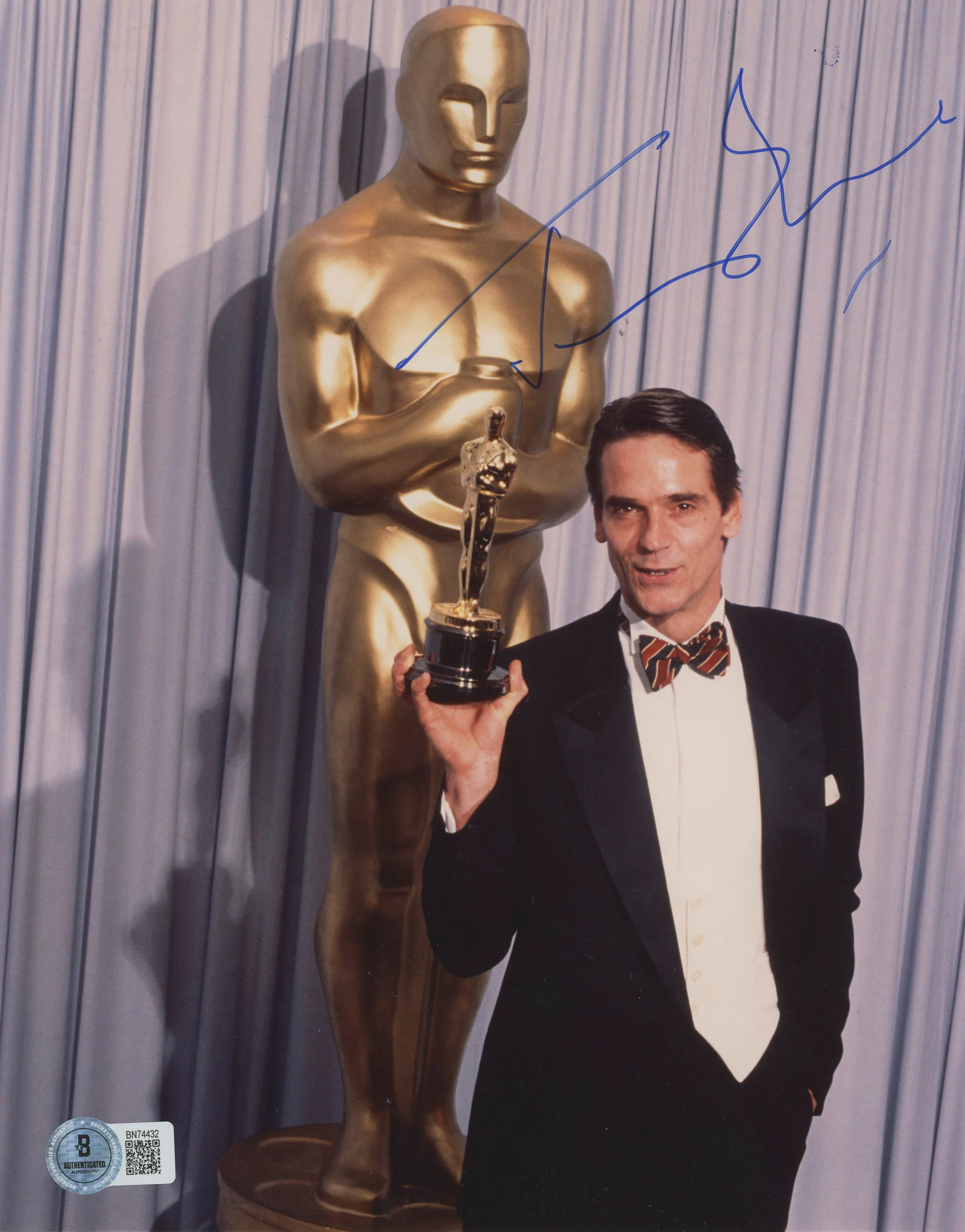 Jeremy Irons Reversal of Fortune Authentic Signed 8x10 Photo BAS #BN74432