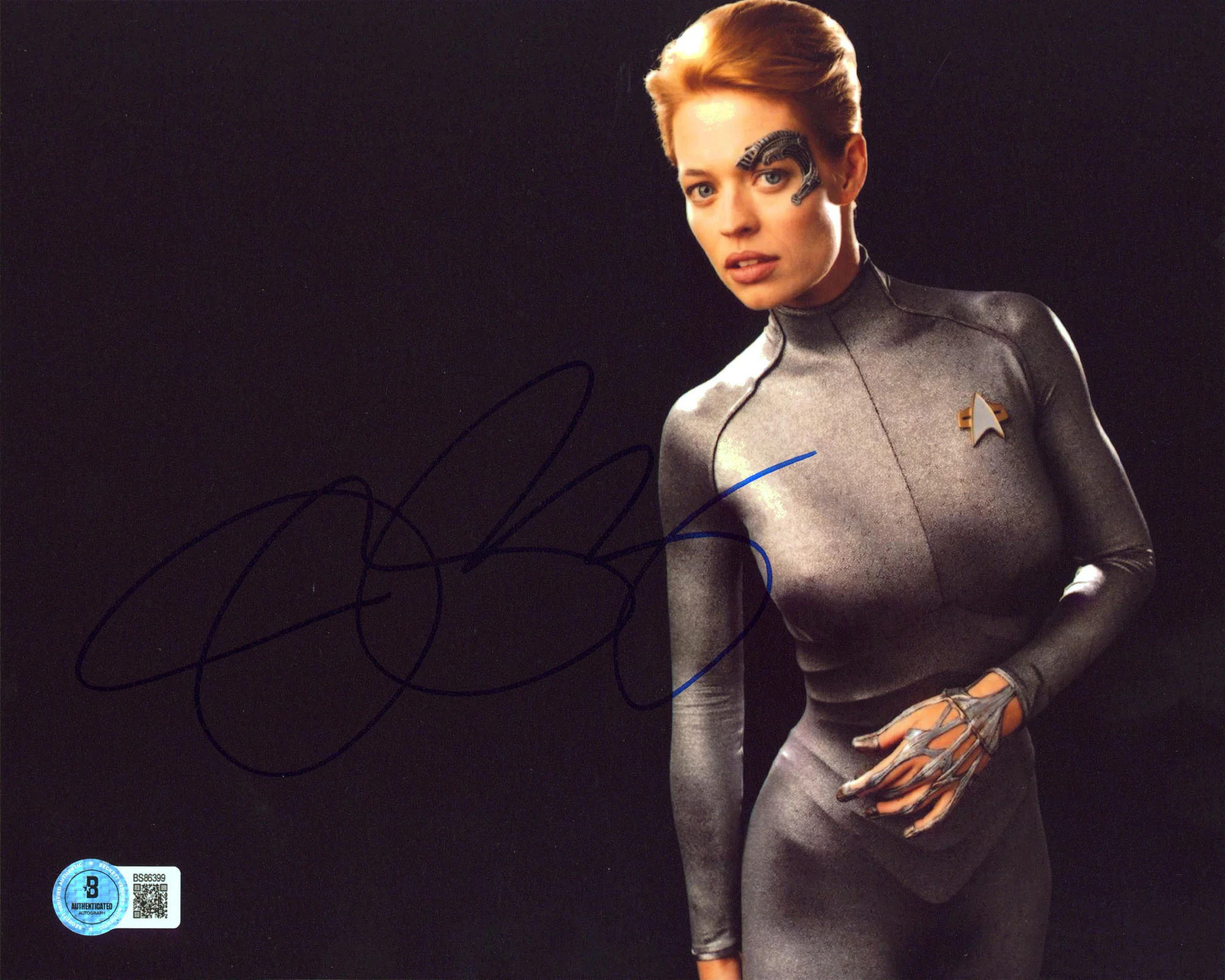 Jeri Ryan Star Trek: Voyager Authentic Signed 8x10 Horizontal Photo BAS 1 - Image 2