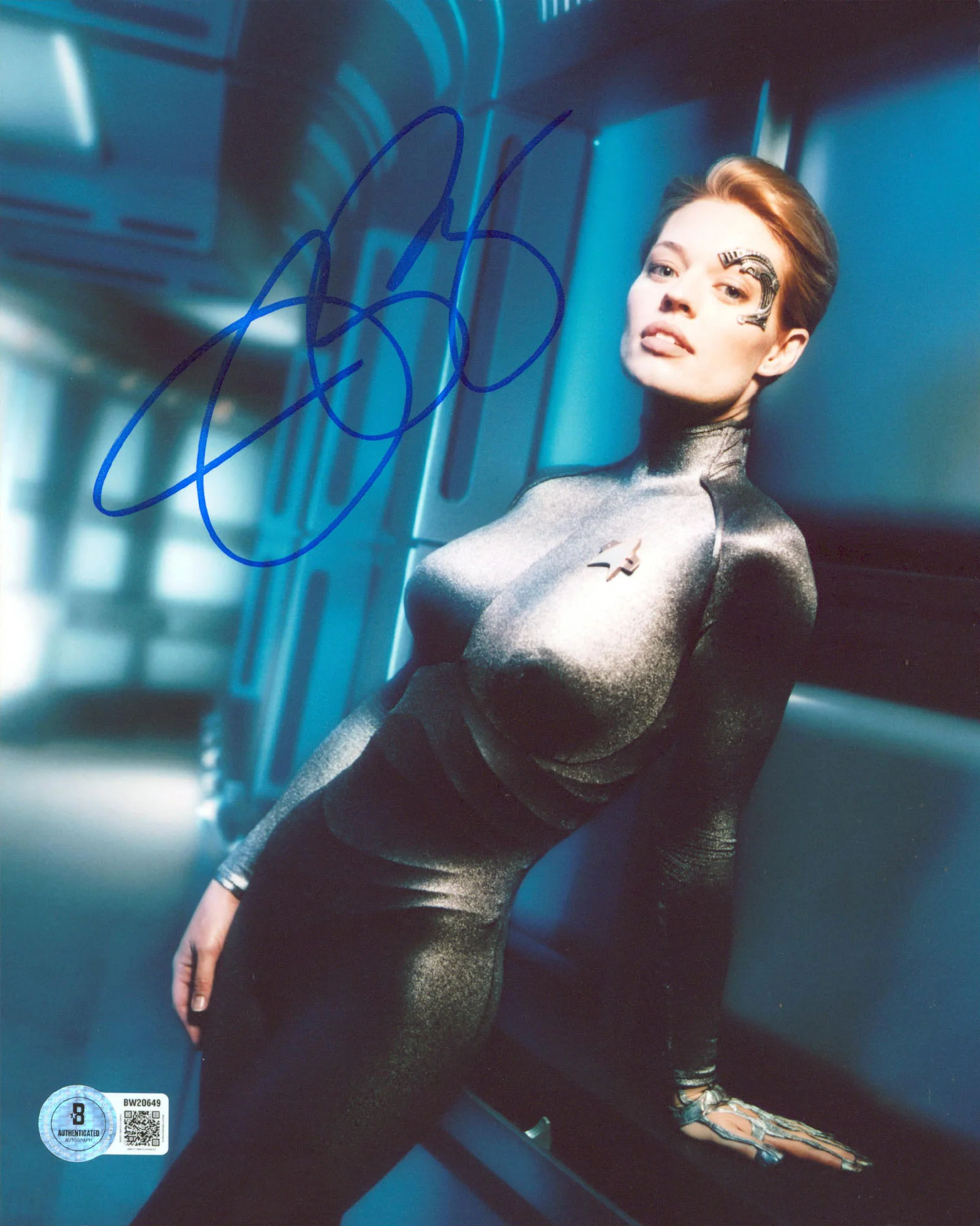 Jeri Ryan Star Trek: Voyager Authentic Signed 8x10 Vertical Photo BAS 6 - Image 2