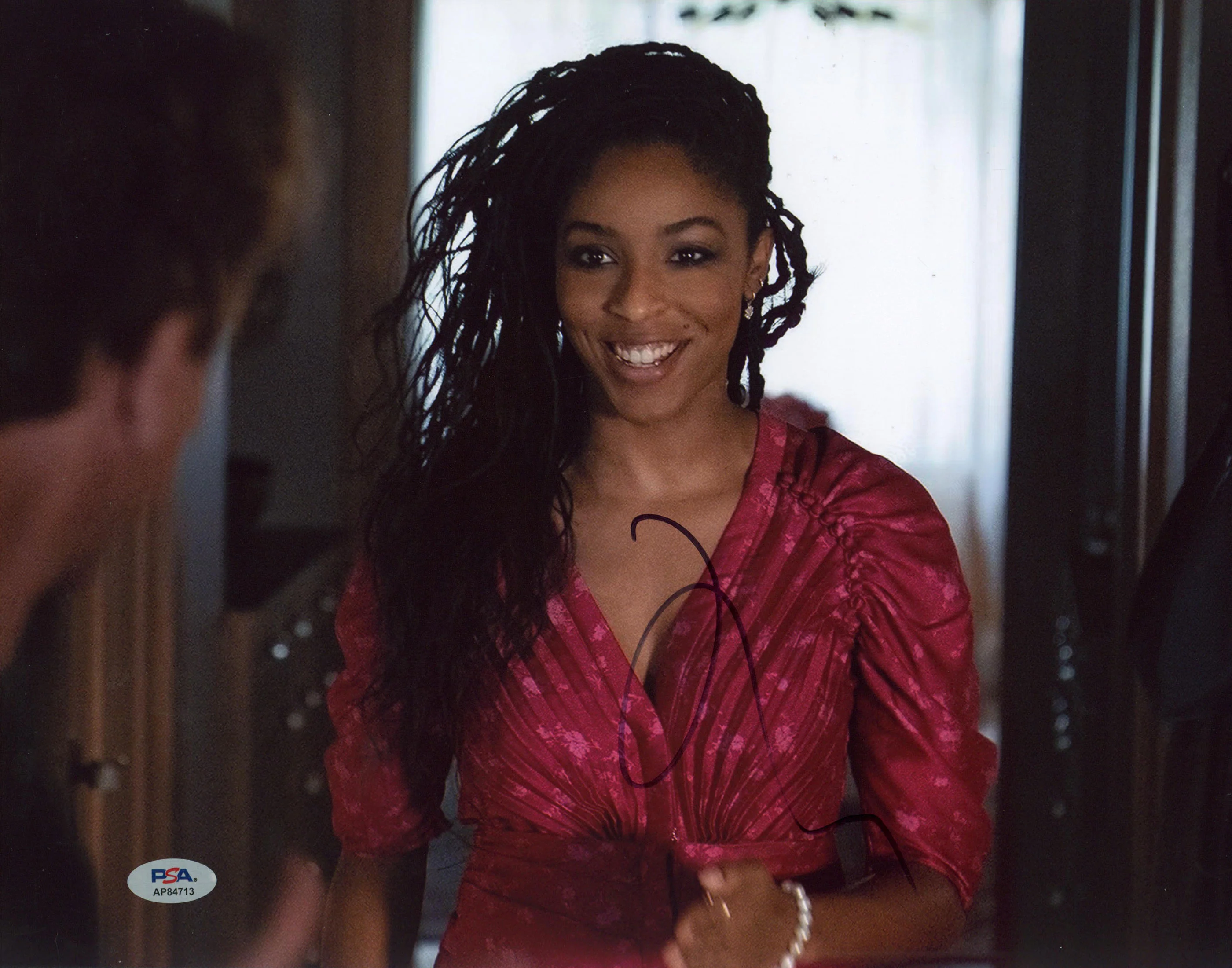 Jessica Williams Shrinking Authentic Signed 11x14 Horizontal Photo PSA #AP84713 - Image 2