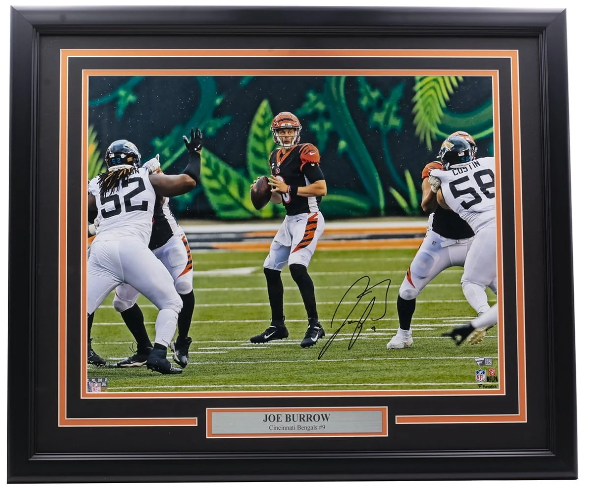 Joe Burrow Signed Framed 16x20 Cincinnati Bengals Photo Fanatics - Image 5