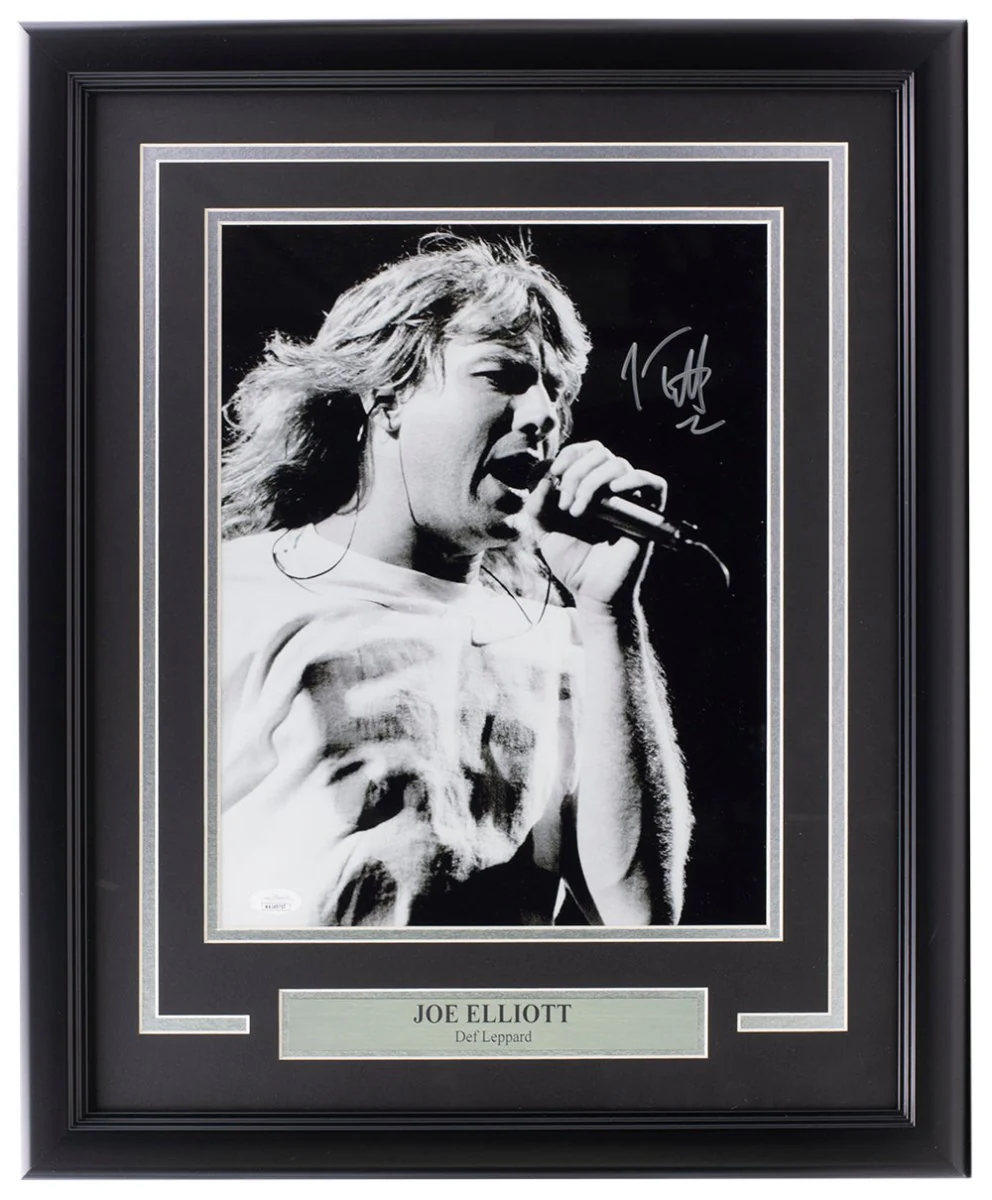 Joe Elliott Signed Framed 11x14 Black And White Def Leppard Photo JSA ITP