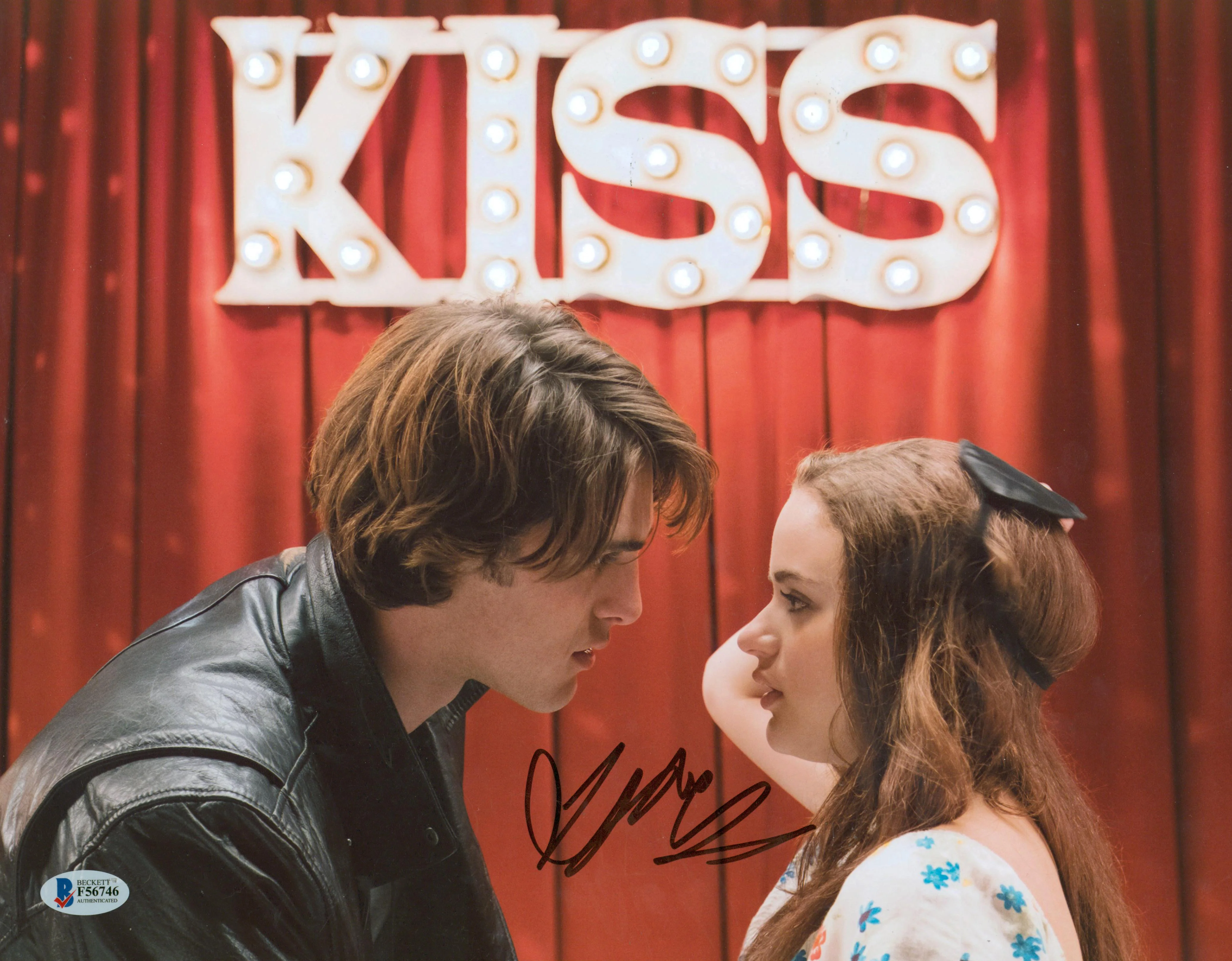 Joey King The Kissing Booth Authentic Signed 11x14 Photo BAS #F56746 - Image 2