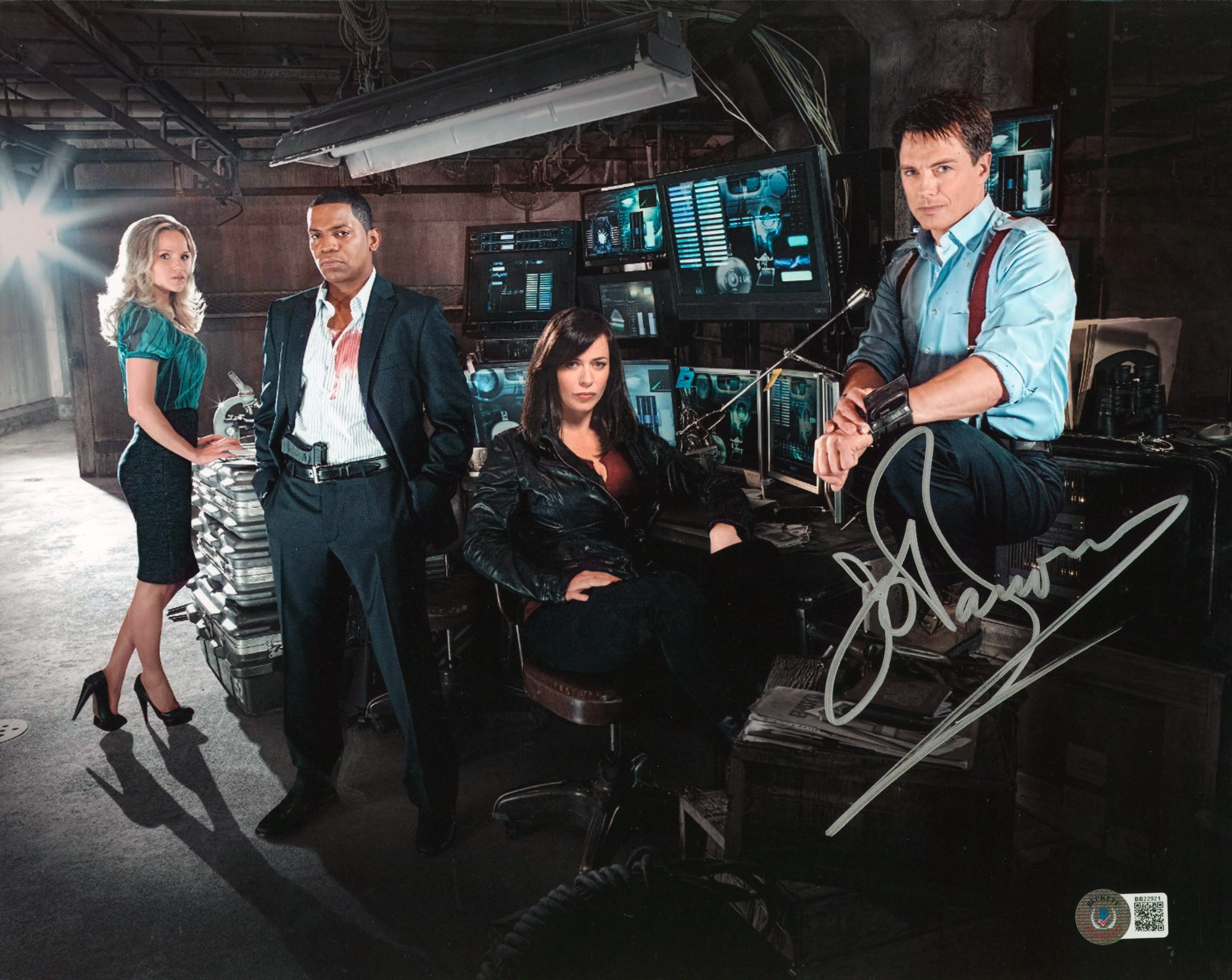 John Barrowman Torchwood Authentic Signed 11x14 Photo Autographed BAS #BB22921