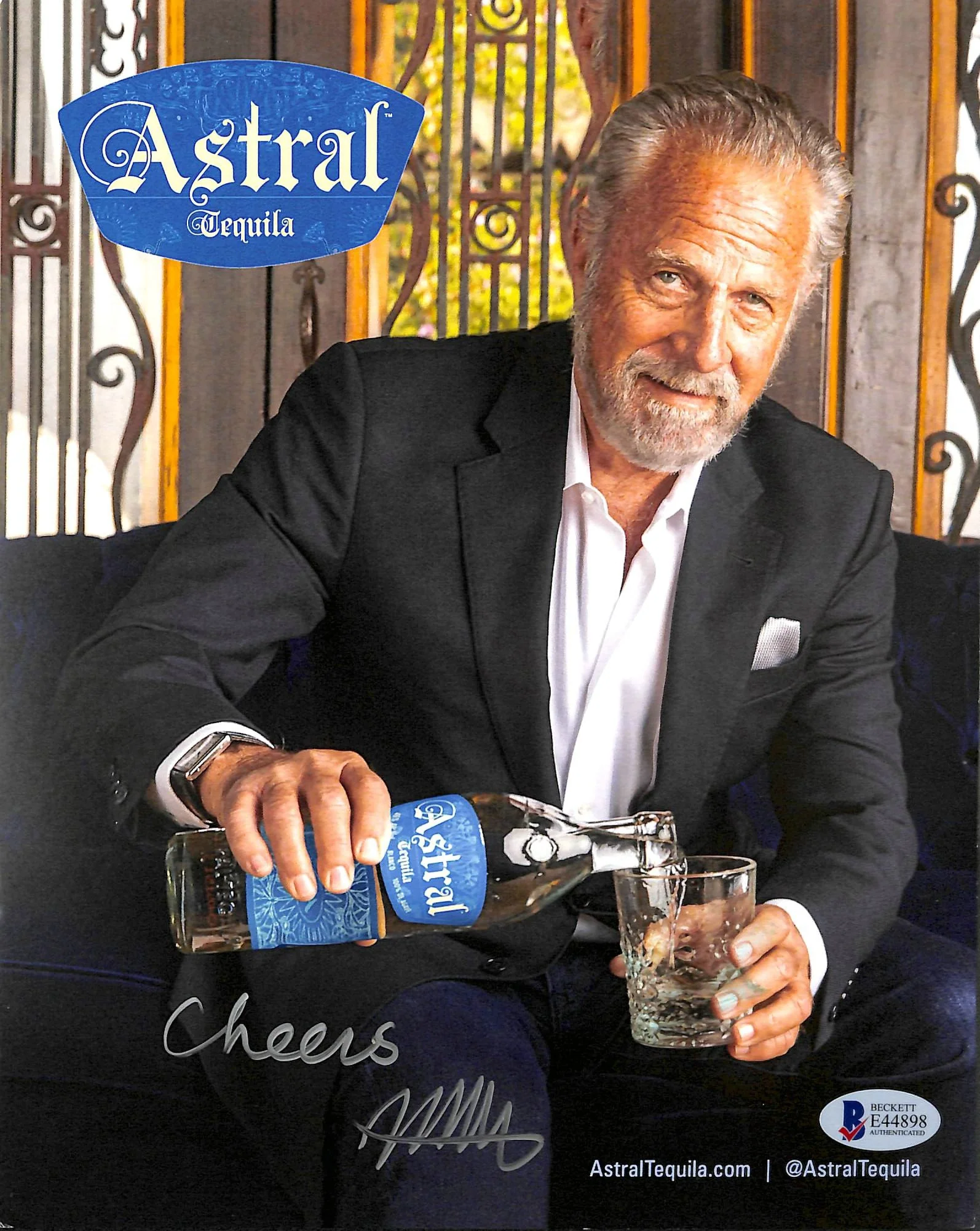 Jonathan Goldsmith The Most Interesting Man Signed 8x10 Photo BAS #E44898 - Image 2