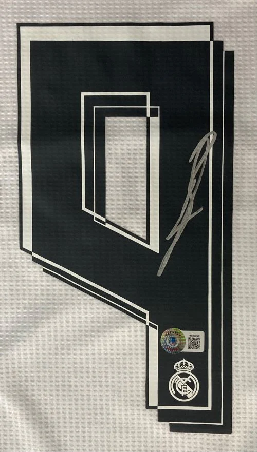 Karim Benzema Signed Real Madrid 2015/16 Adidas Soccer Jersey BAS - Image 2