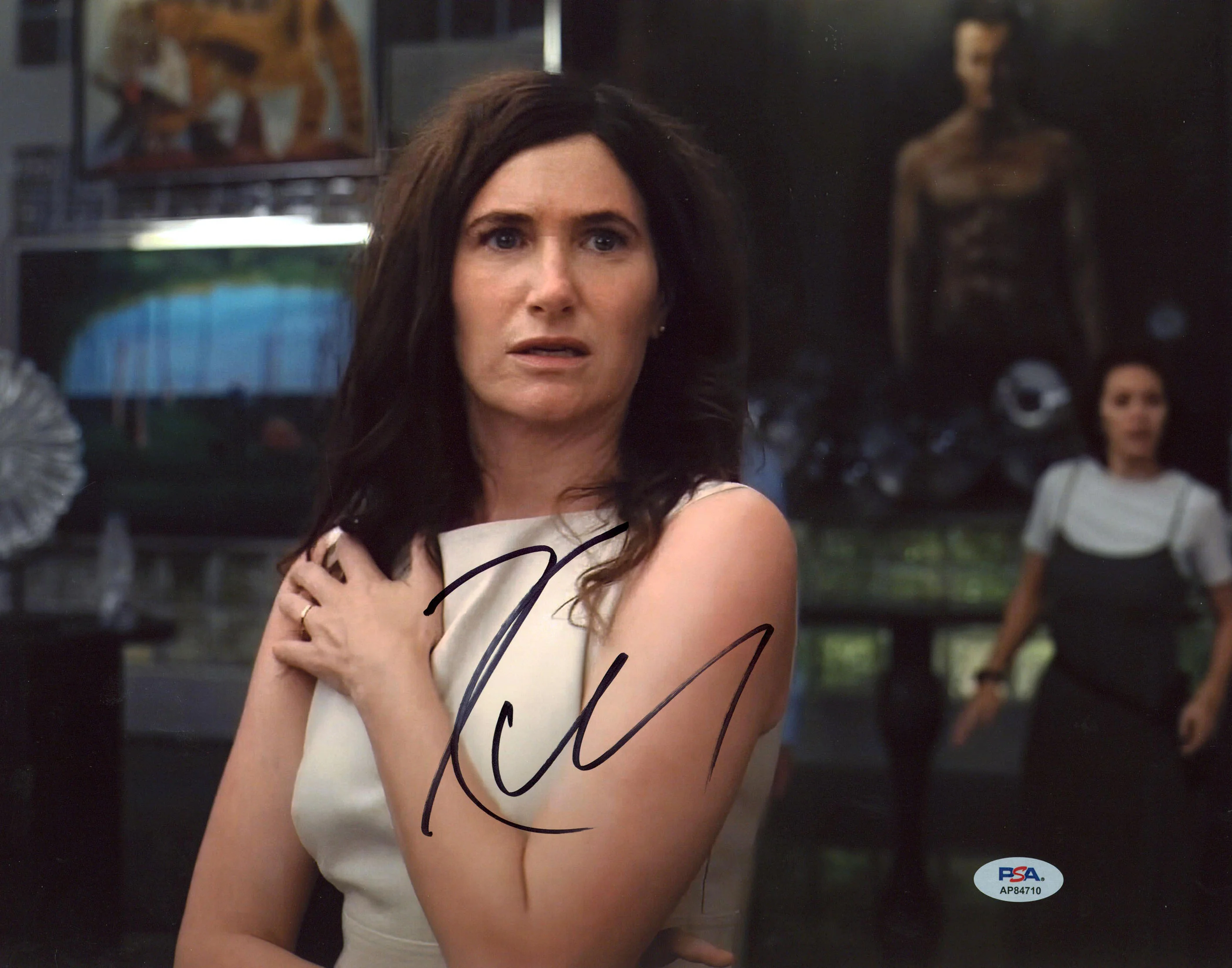 Kathryn Hahn Glass Onion: A Knives Out Mystery Signed 11x14 Photo PSA #AP84710 - Image 2