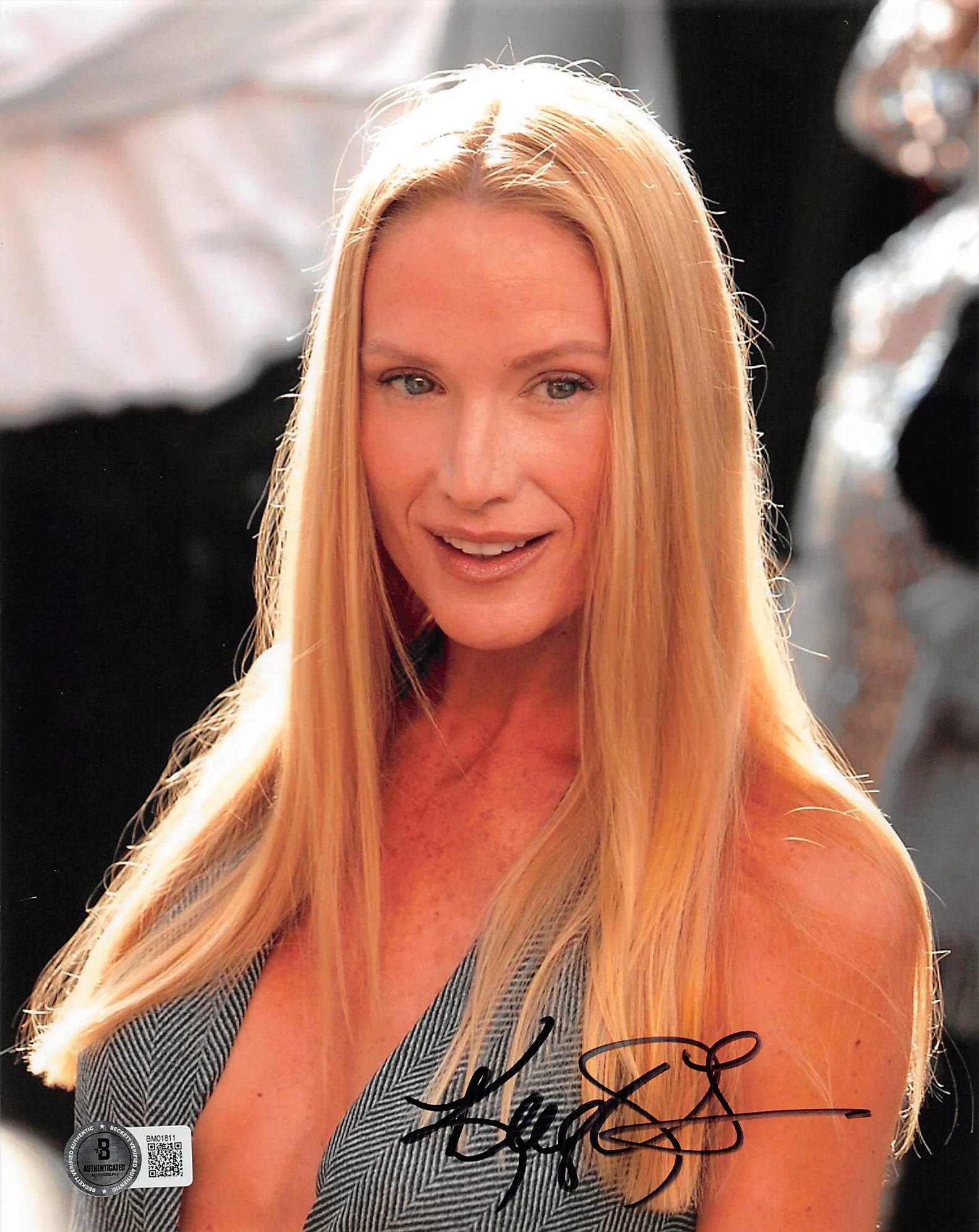 Kelly Lynch Road House Authentic Signed 8x10 Photo Autographed BAS #BM01811 - Image 2