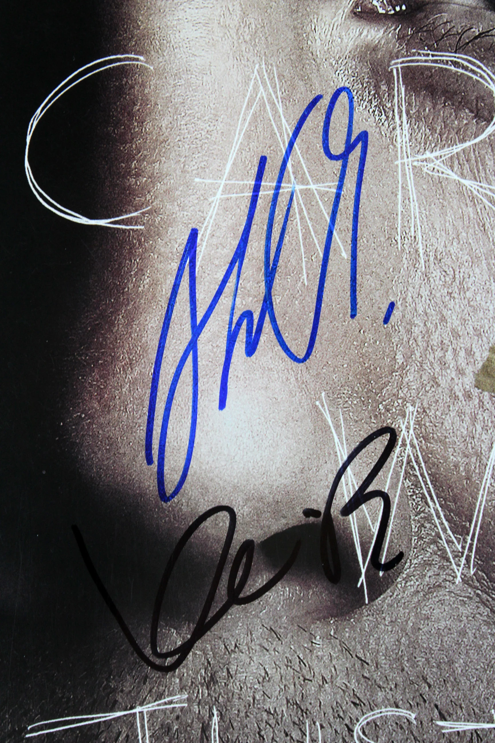 Kevin Bacon & Shawn Ashmore The Following Signed 11x17 Photo BAS #H44833 - Image 3