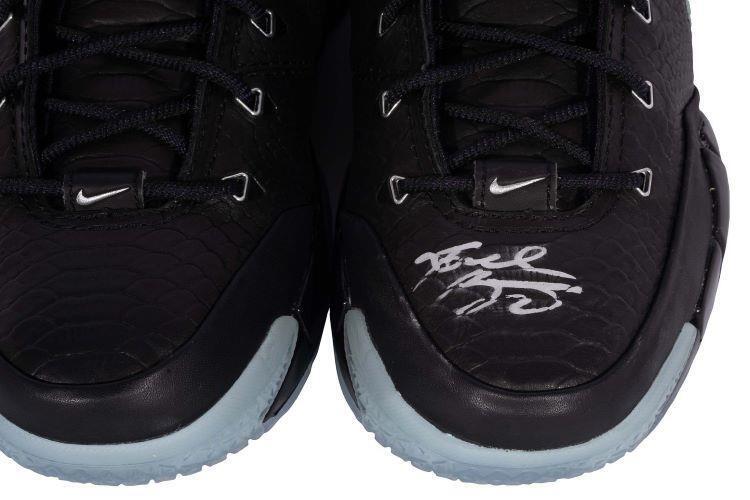 Kobe Bryant Lakers Signed Nike Zoom Kobe I Prelude Shoes 81 PTS Panini - Image 2
