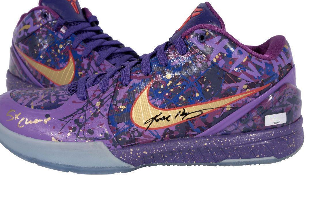 Kobe Bryant Lakers Signed Nike Zoom Kobe IV Prelude Shoes 5x Champ Panini - Image 2