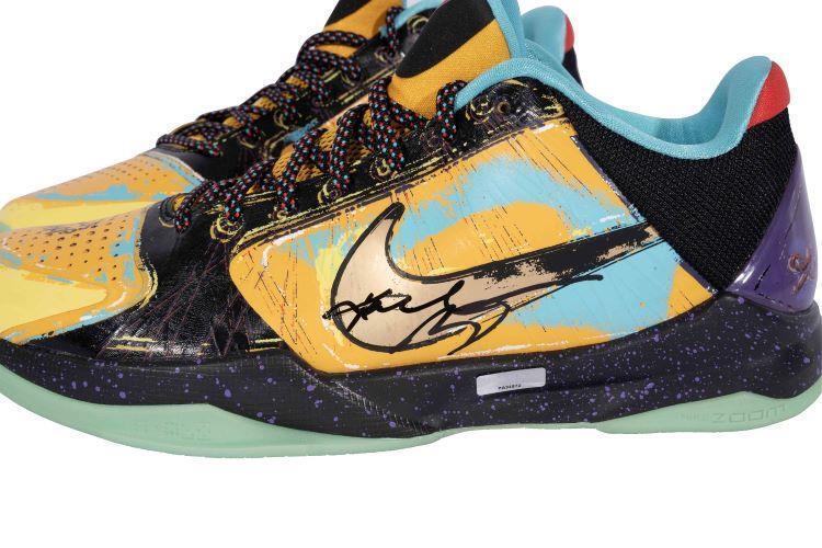 Kobe Bryant Lakers Signed Nike Zoom Kobe V Prelude Shoes Finals MVP Panini - Image 2