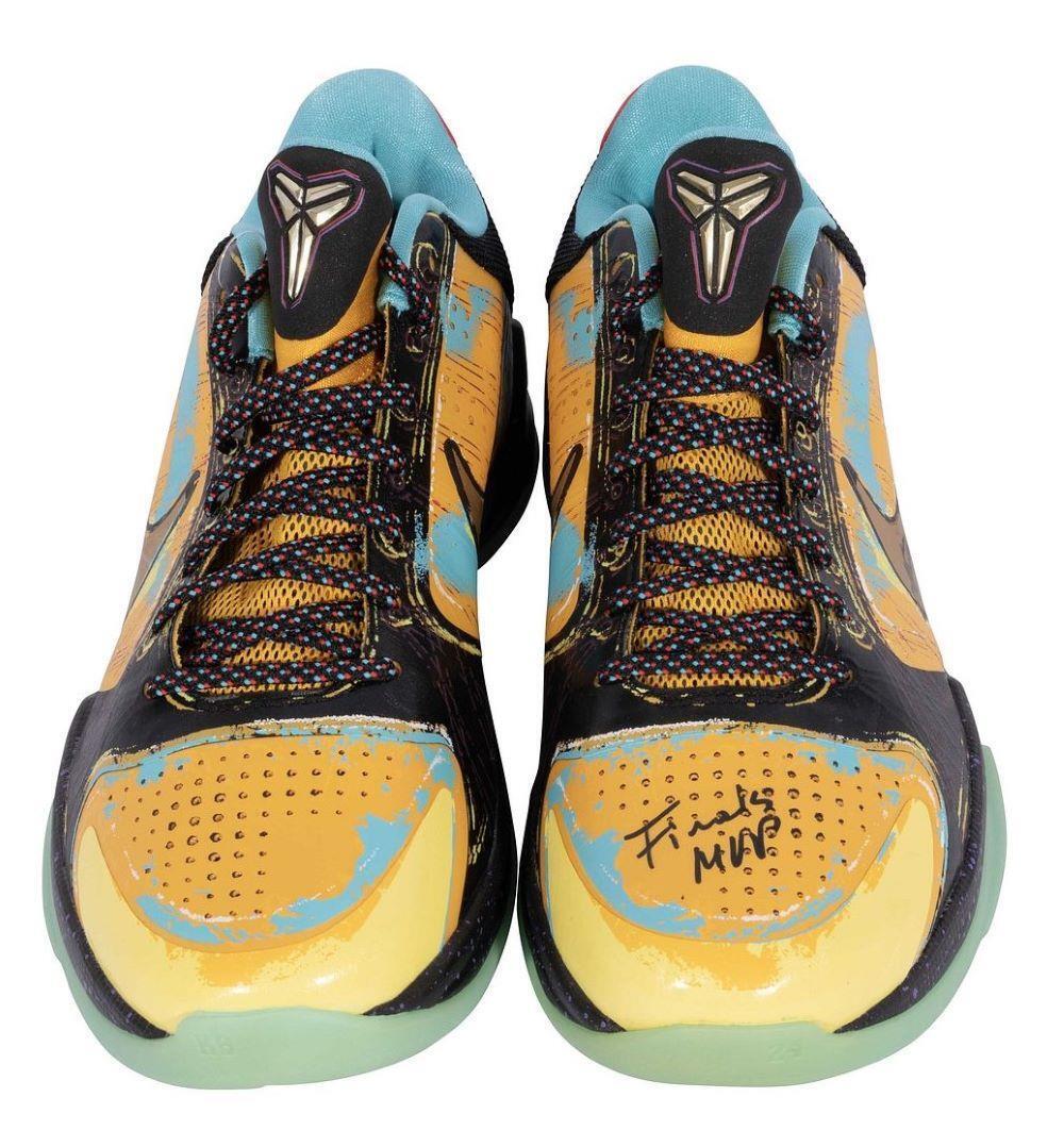 Kobe Bryant Lakers Signed Nike Zoom Kobe V Prelude Shoes Finals MVP Panini - Image 3