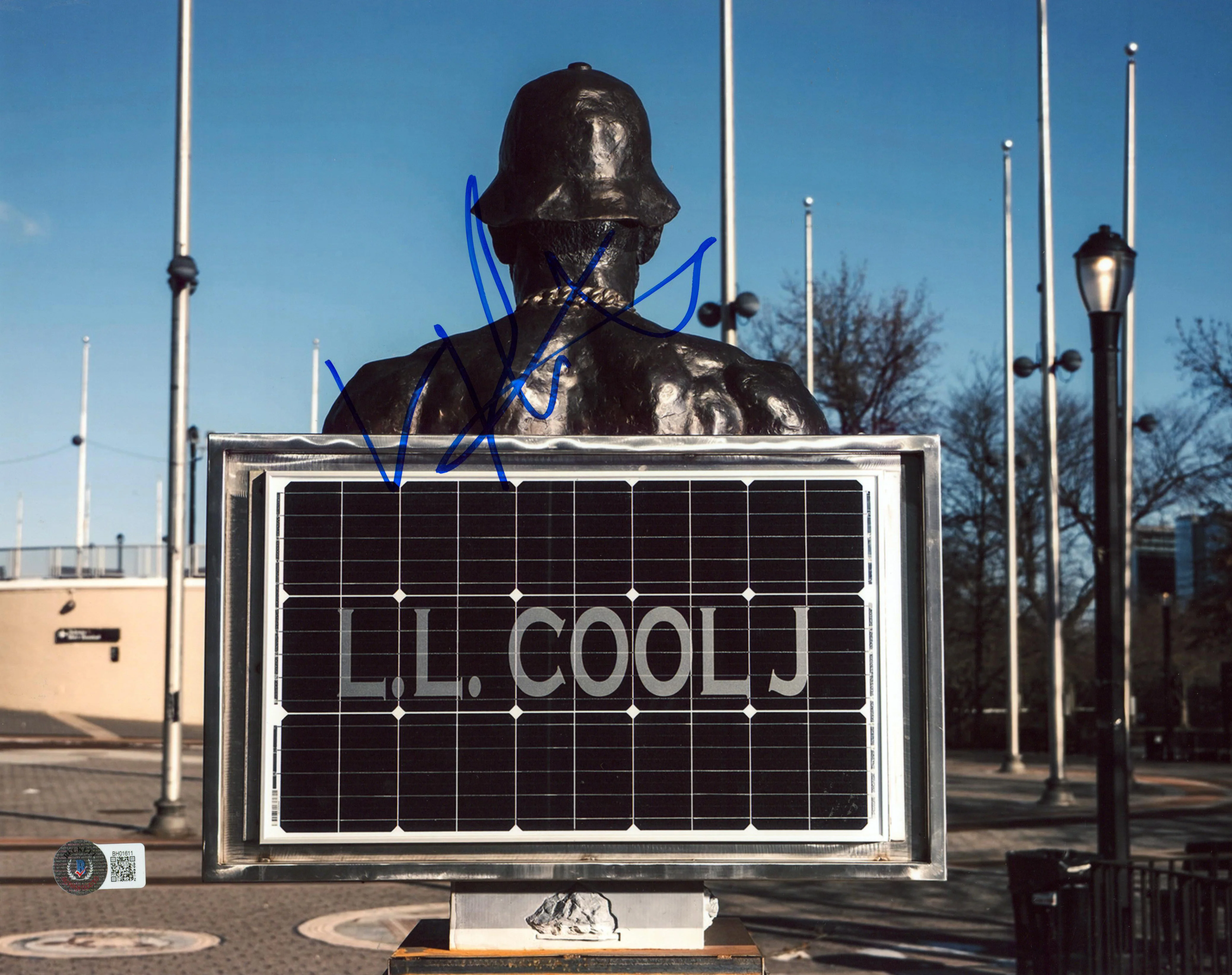 L.L. Cool J Rapper Authentic Signed 11x14 Photo Autographed BAS #BH01611 - Image 2