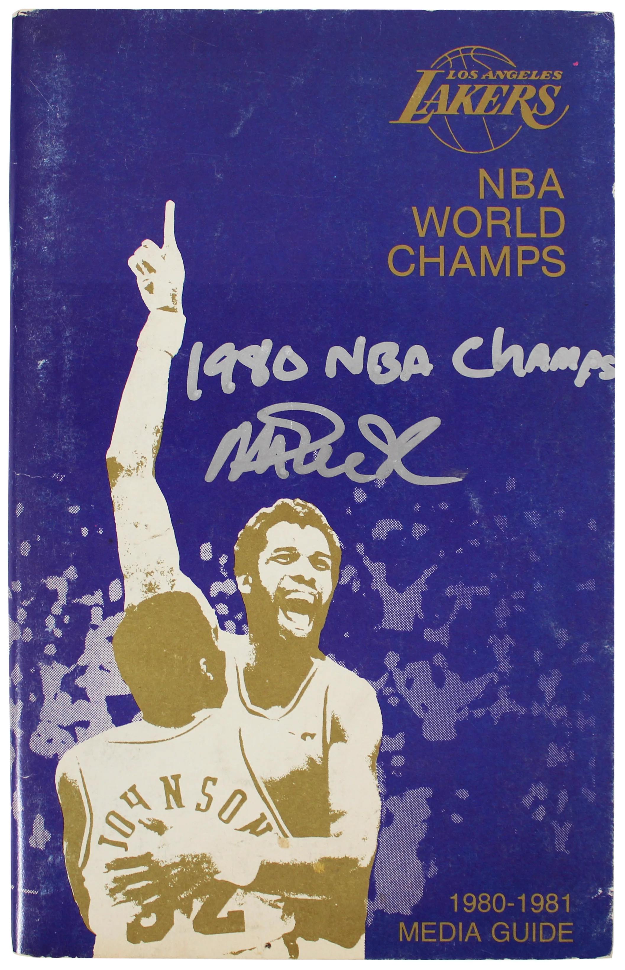 Lakers Magic Johnson "1980 NBA Champs" Signed 1980-81 NBA WC Media Guide BAS Wit - Image 2