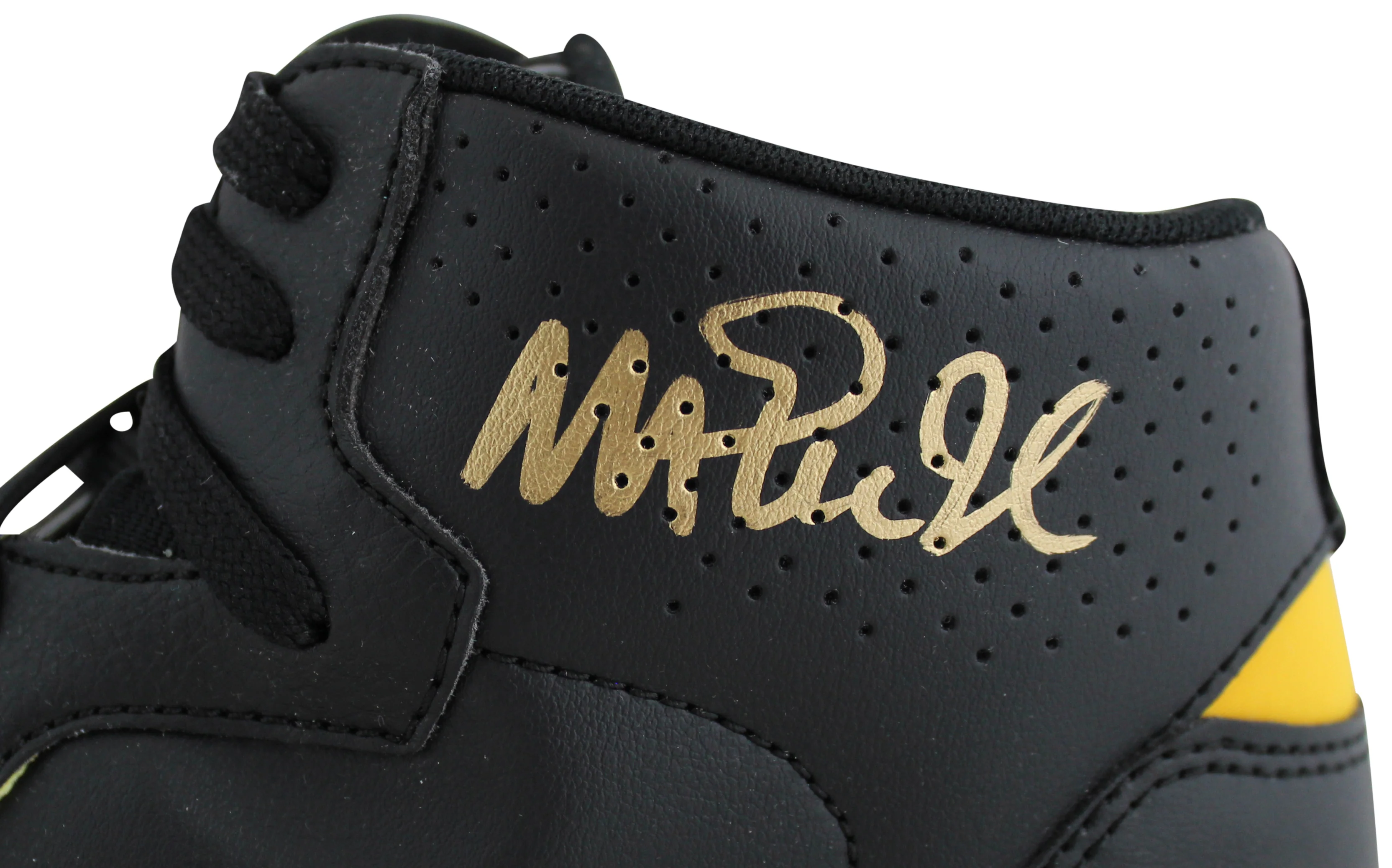 Lakers Magic Johnson Authentic Signed Left Black Converse Weapon Shoe BAS Wit - Image 3