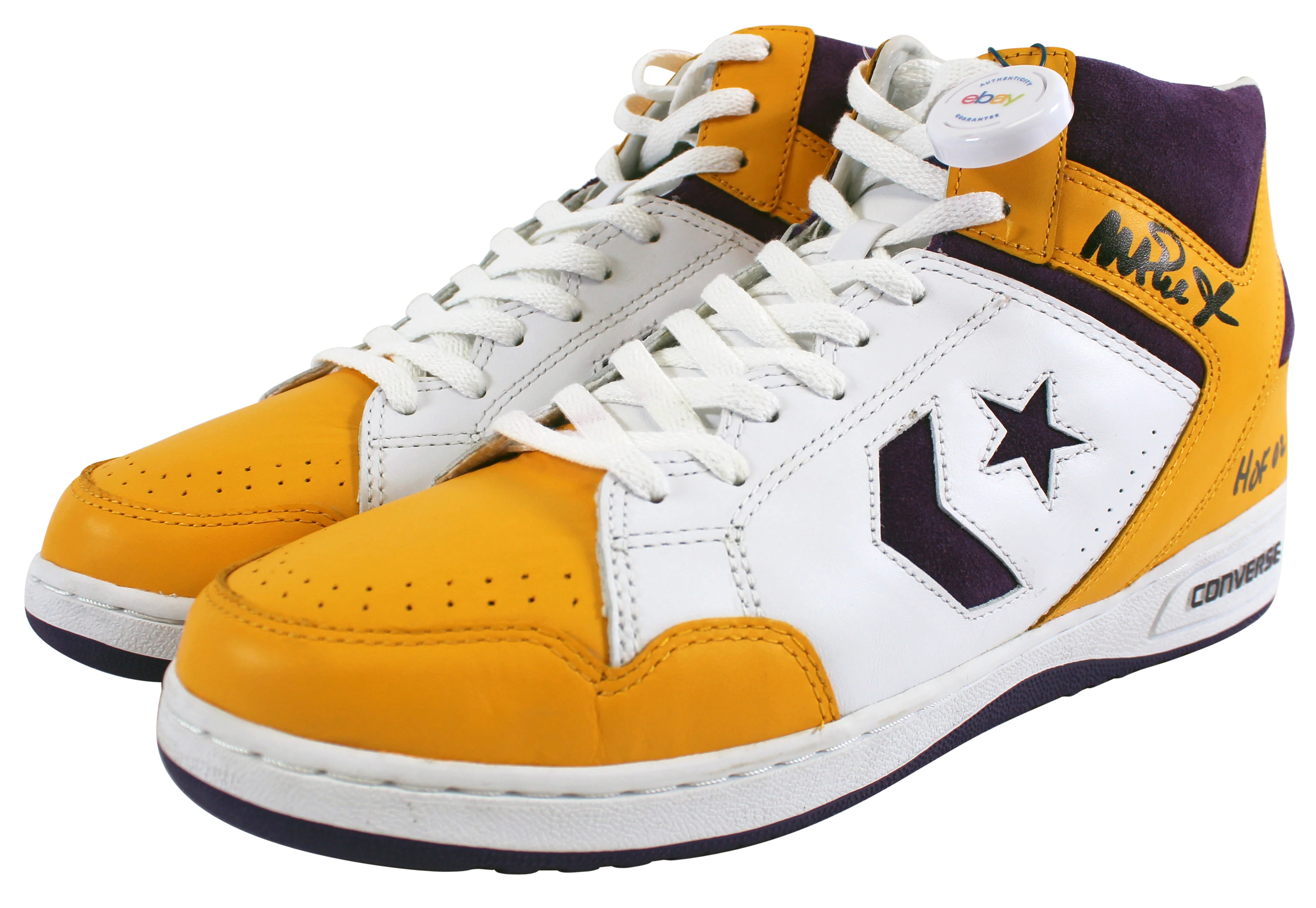 Lakers Magic Johnson "HOF 02" Signed Converse Weapon Shoes w/Box BAS Witness - Image 4