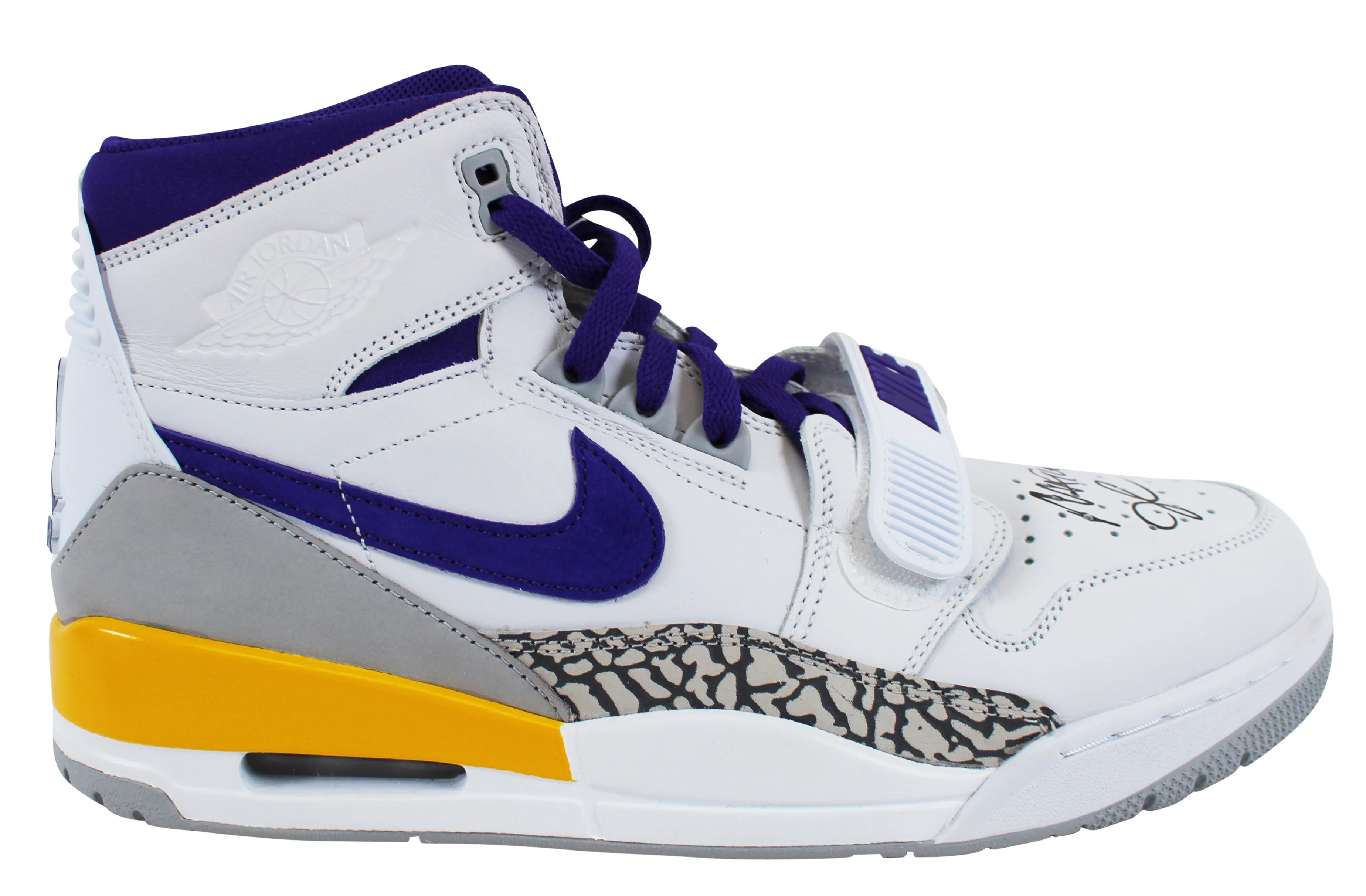 Lakers Magic Johnson Signed 2018 Nike Air Jordan Legacy 312 Shoes BAS Witness 1 - Image 5