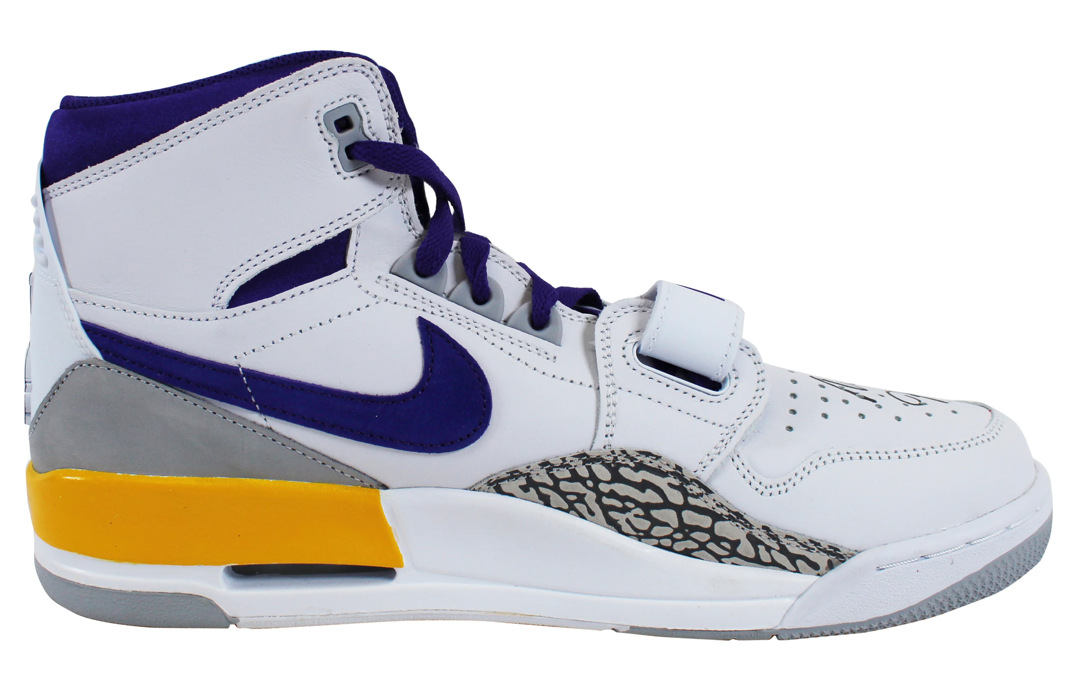 Lakers Magic Johnson Signed 2018 Nike Air Jordan Legacy 312 Shoes BAS Witness 1 - Image 9
