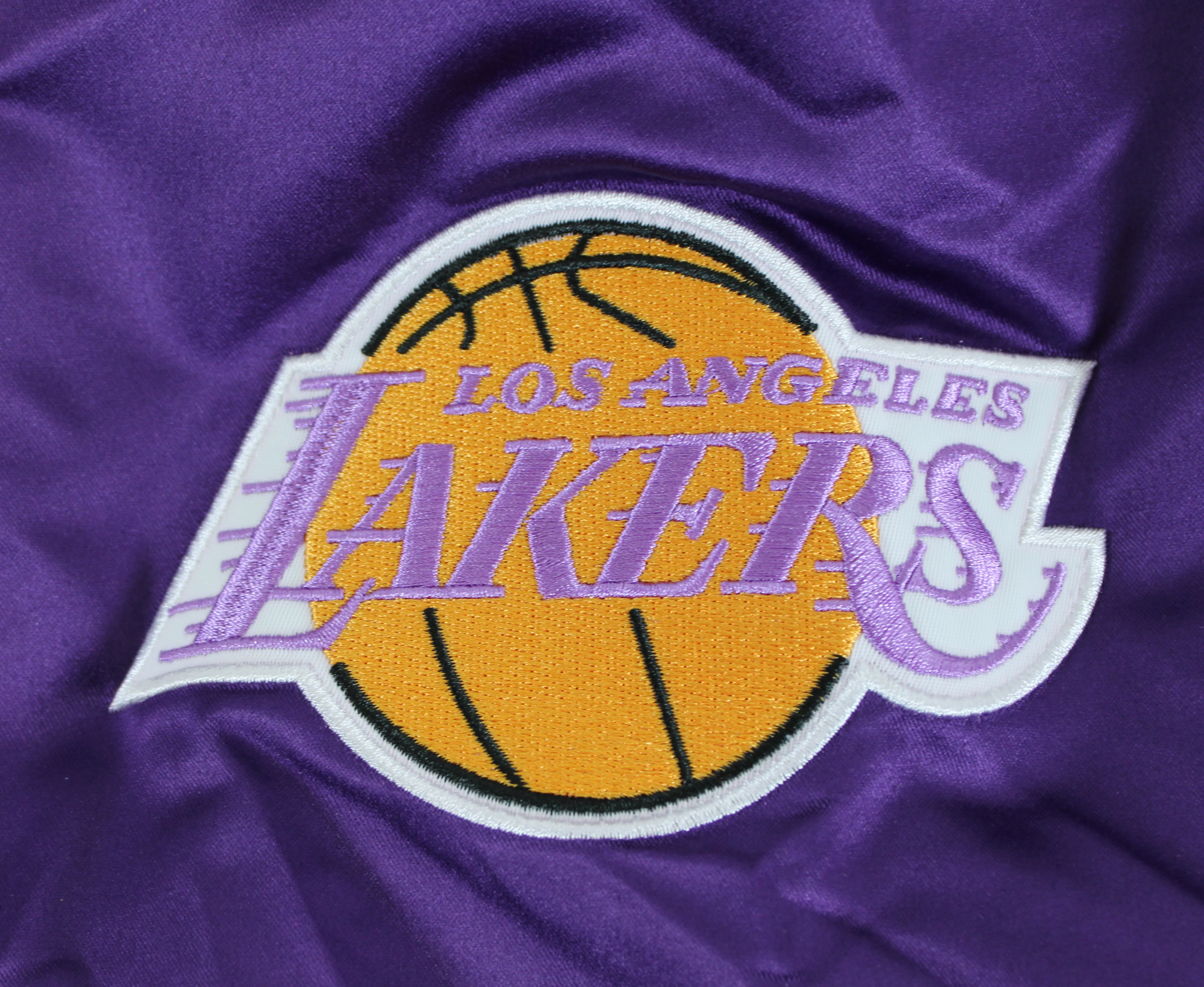 Lakers Magic Johnson Signed Black M&N Warm Up Jacket w/ Patches BAS Witnessed 2 - Image 7