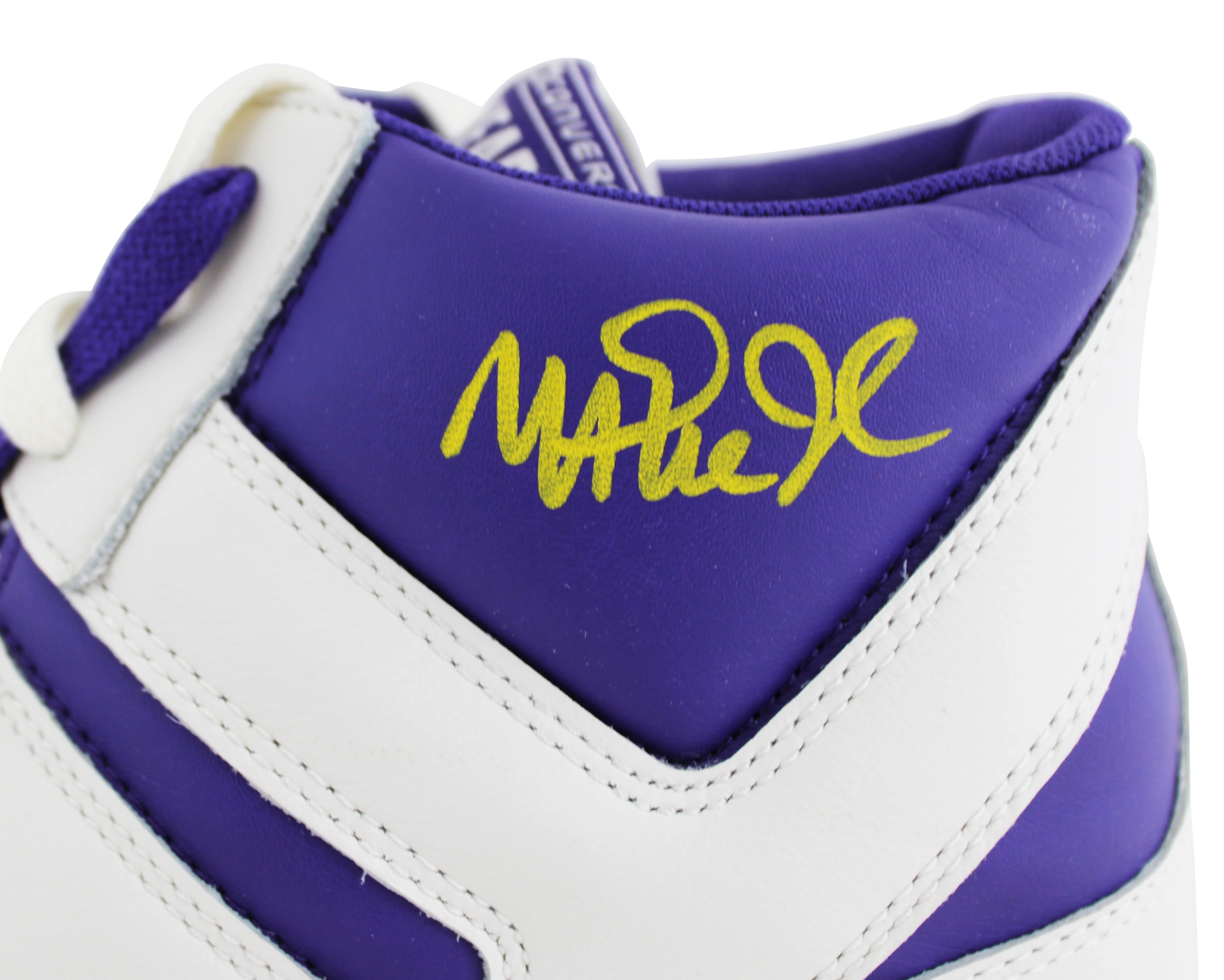 Lakers Magic Johnson Signed Left P&W Converse Weapon Shoe W/ Case BAS Witness 3 - Image 4