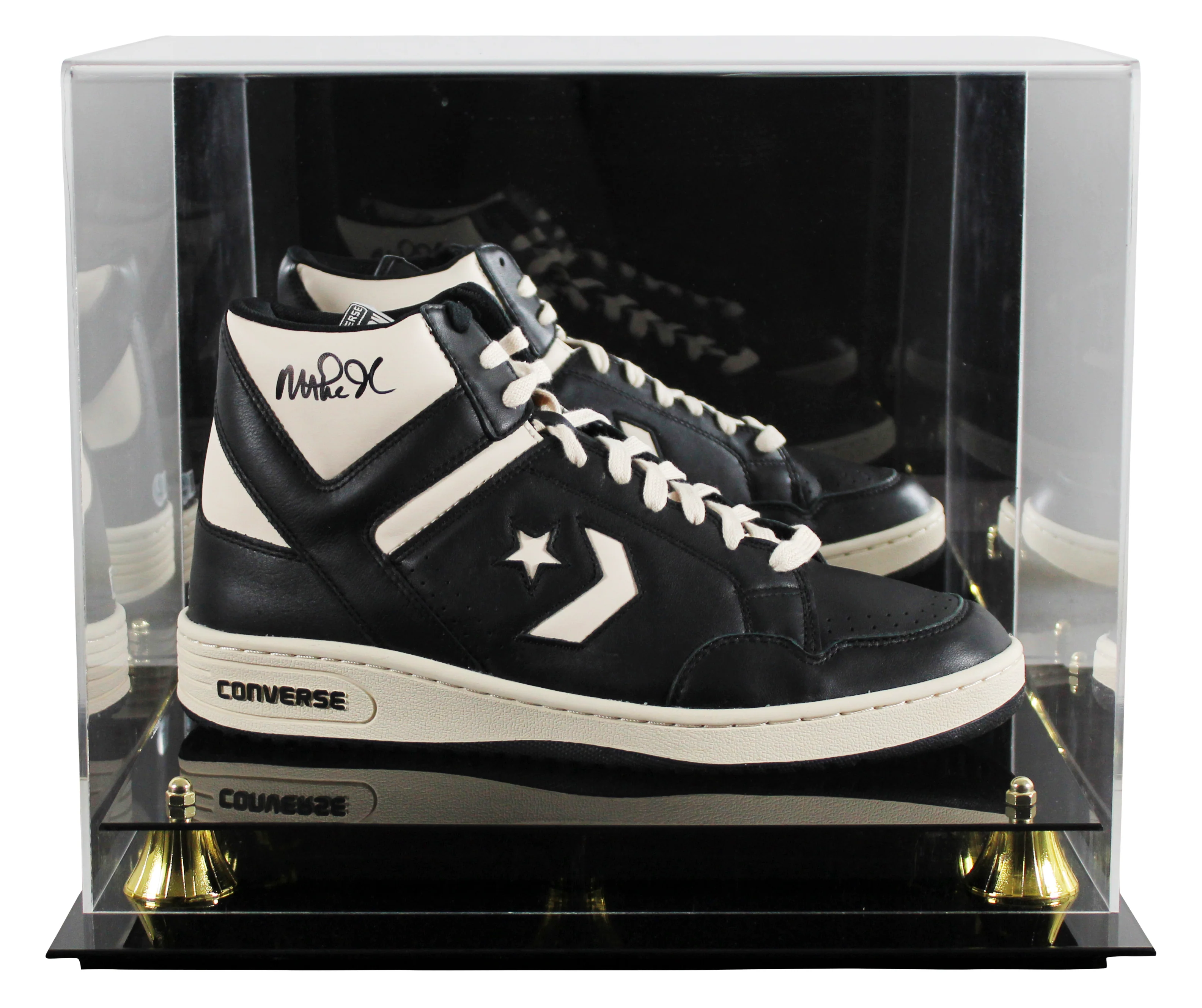 Lakers Magic Johnson Signed Right B&W Converse Weapon Shoe W/ Case BAS Witness 3 - Image 2
