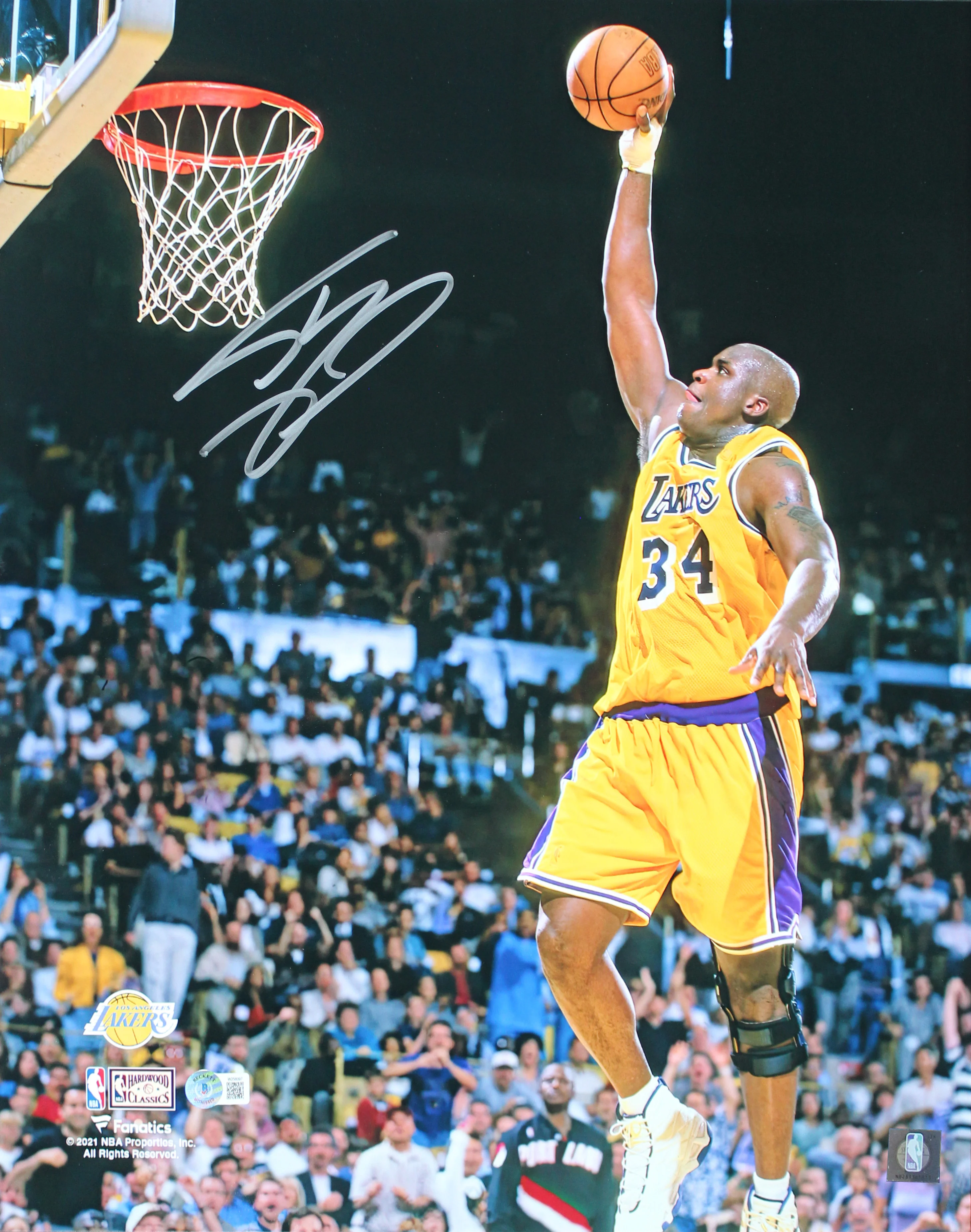 Lakers Shaquille O'Neal Signed 16x20 Vertical Dunk Photo Vs Blazers BAS Witness - Image 2